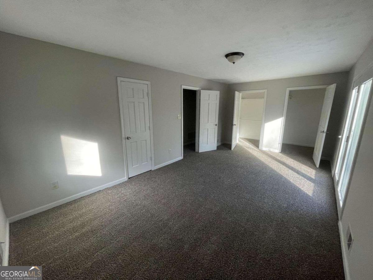 2105 Honeybee Creek Drive Property Photo 20