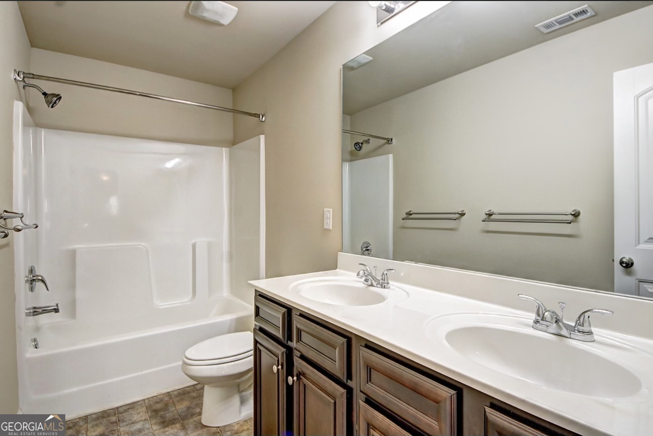 3868 Addison Glen Property Photo 17