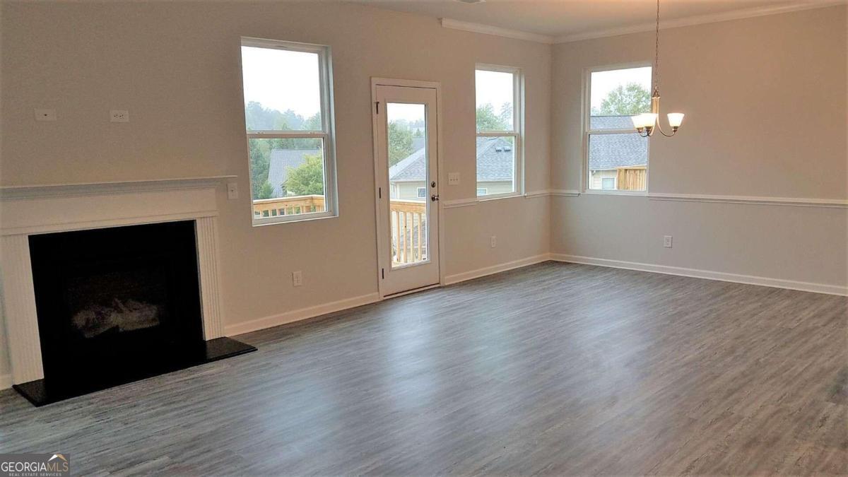 195 Covington Terrace Property Photo 7