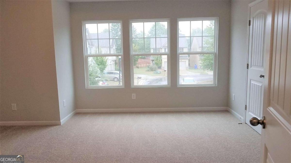 195 Covington Terrace Property Photo 13