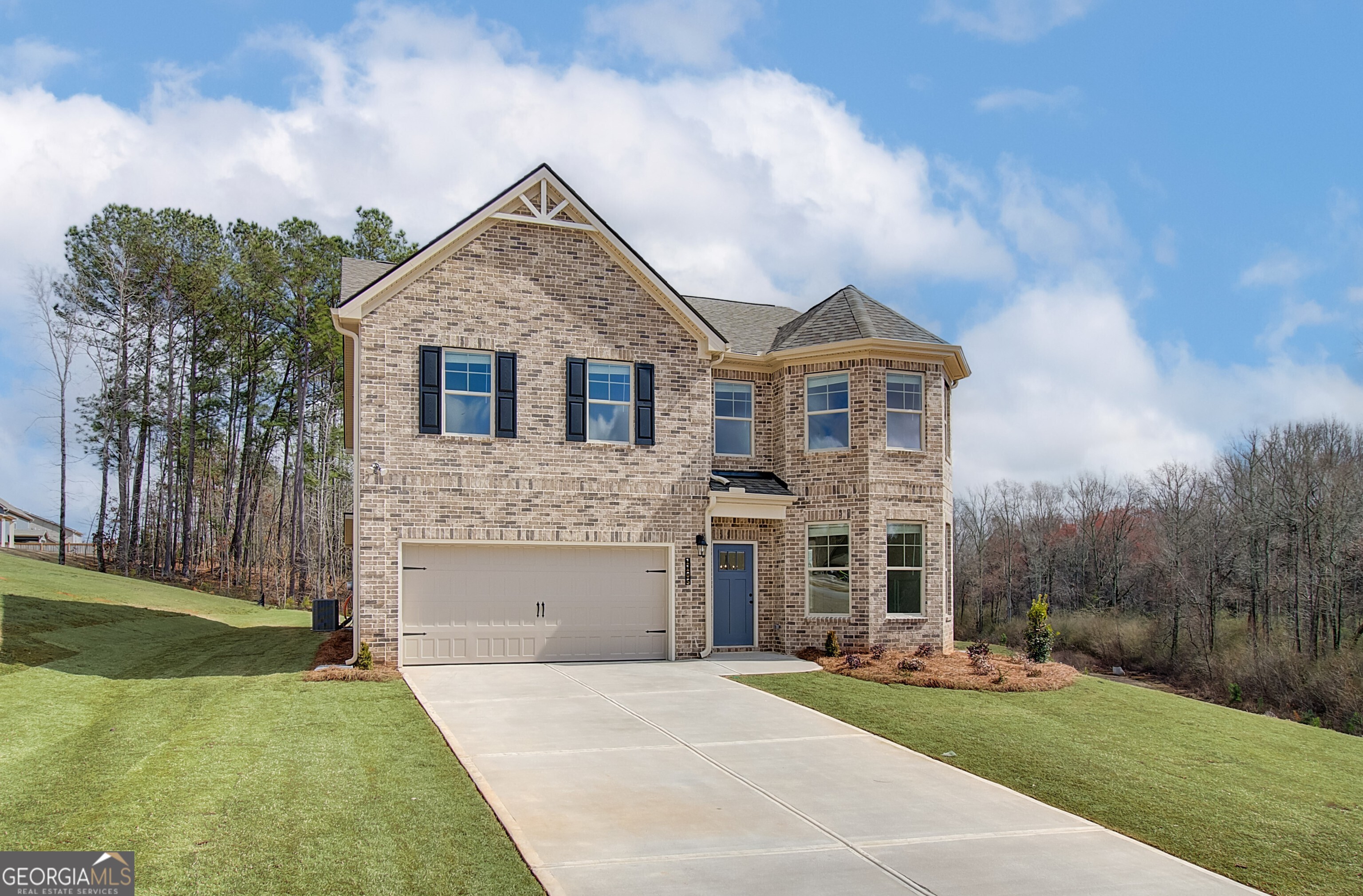 1105 Custom Trace Property Photo 2