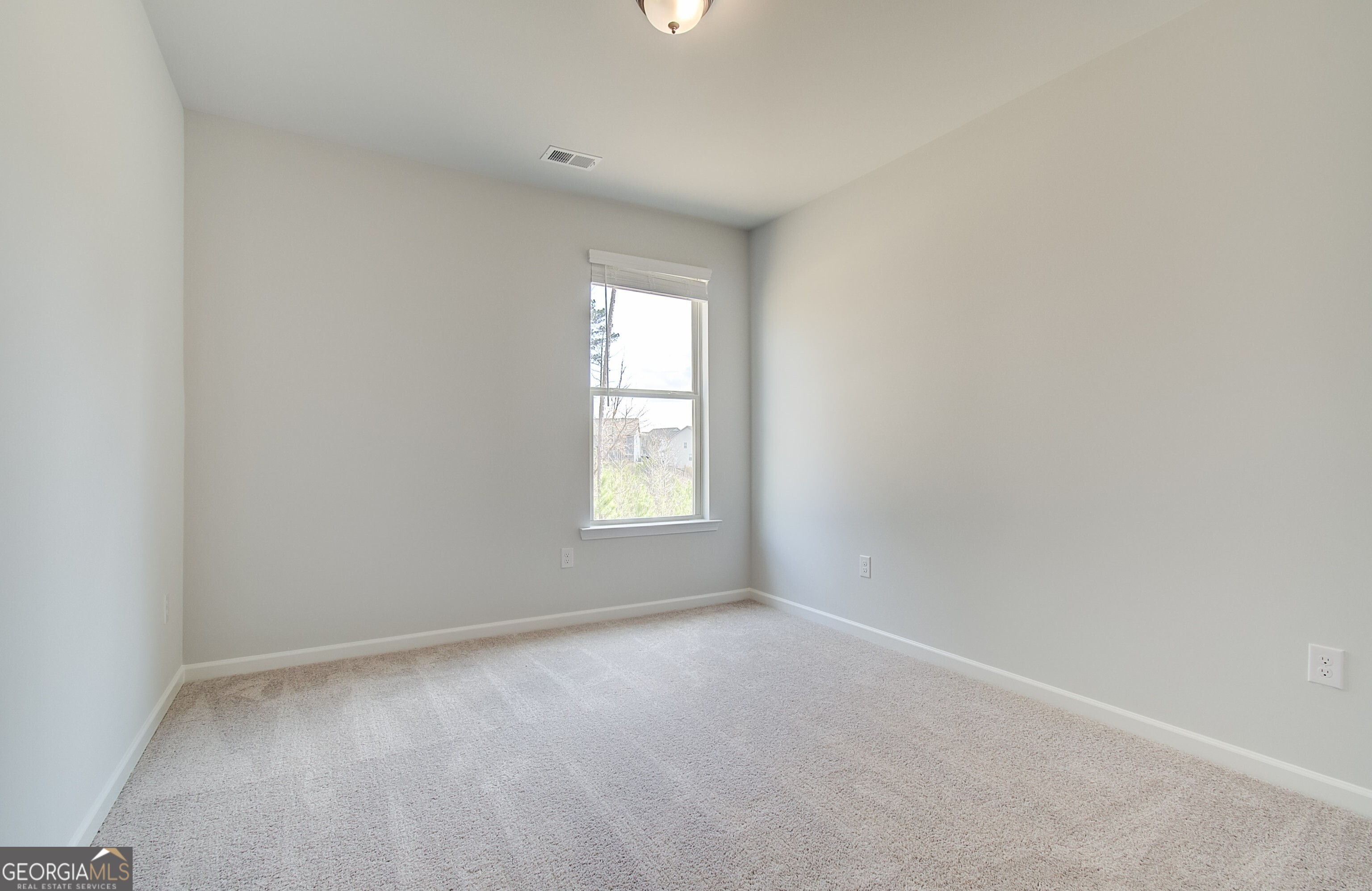 1105 Custom Trace Property Photo 8