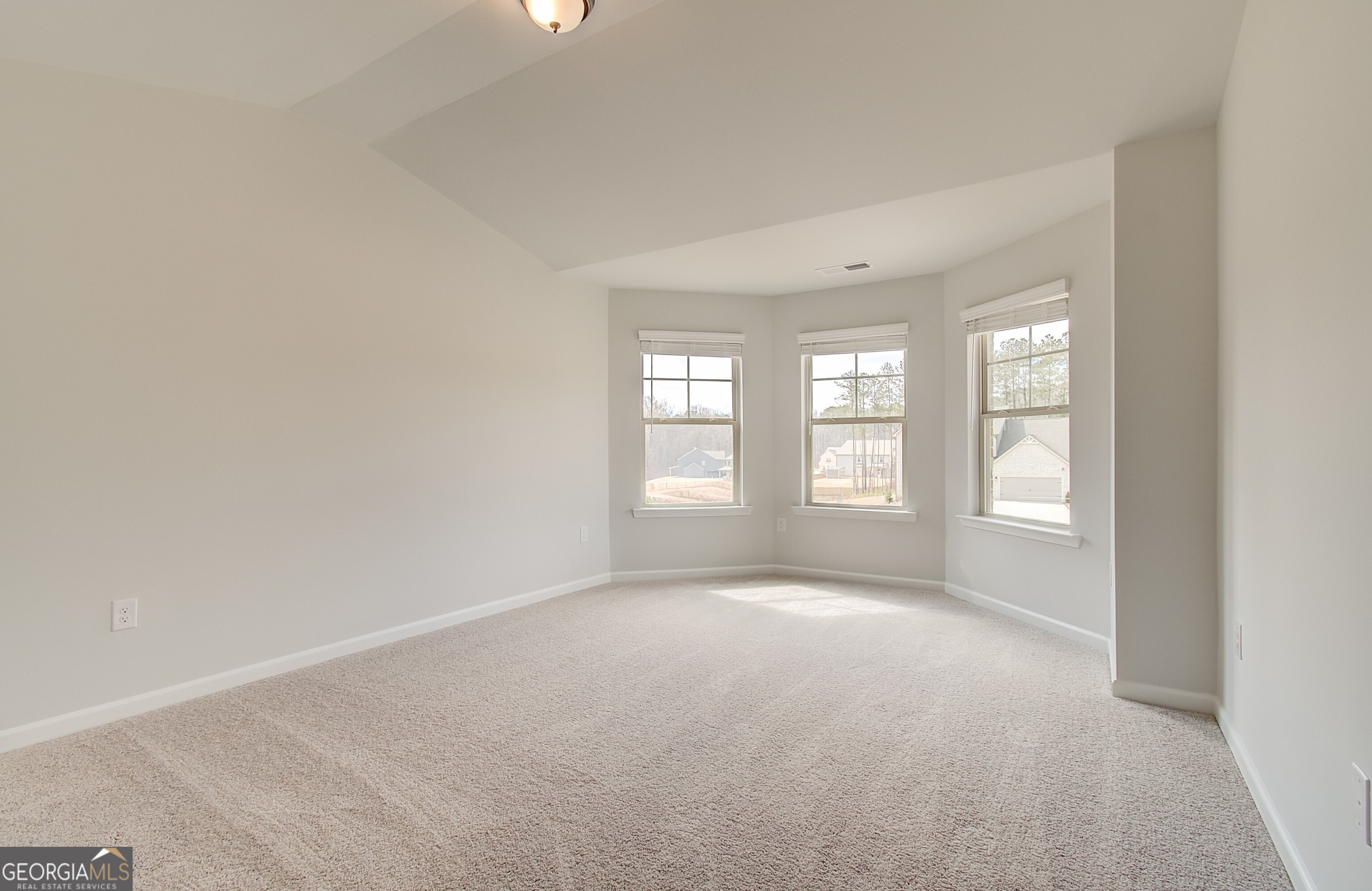 1105 Custom Trace Property Photo 19
