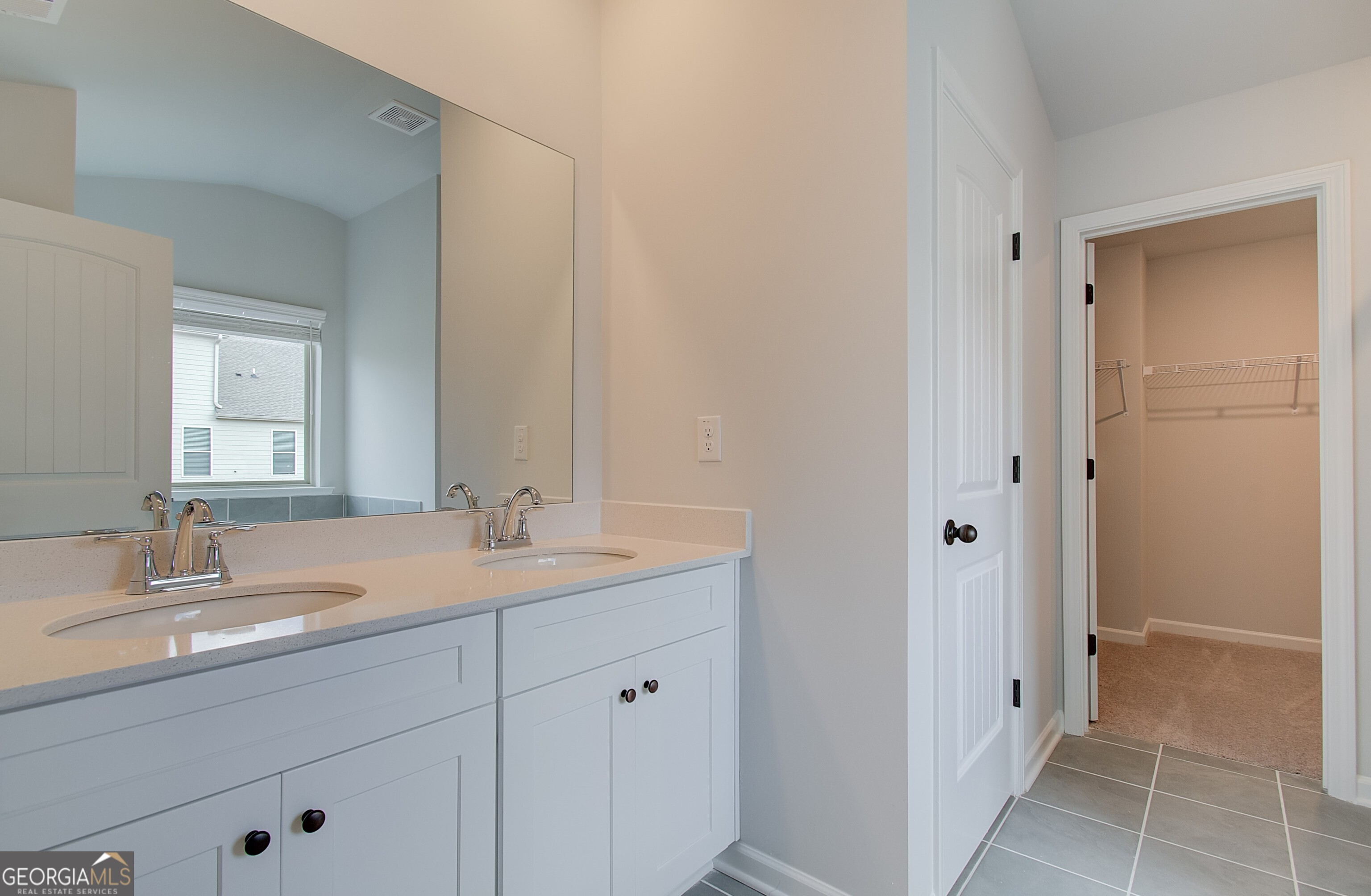 1105 Custom Trace Property Photo 27