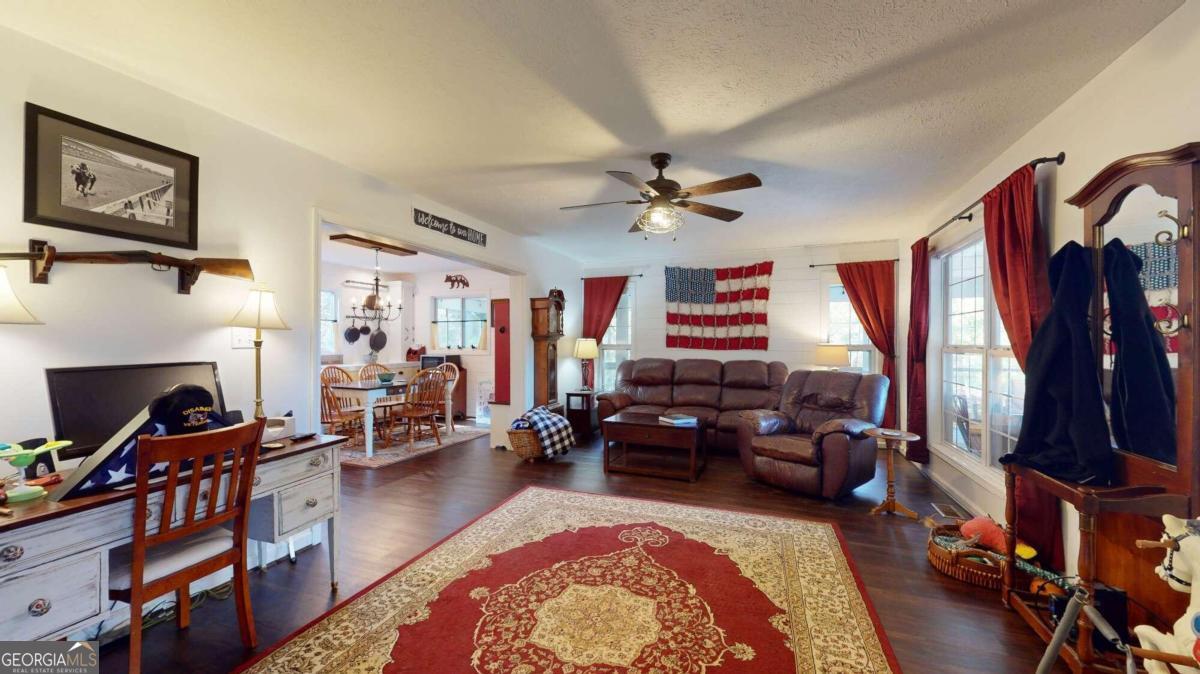 5975 Brasstown Creek Estate Property Photo 9