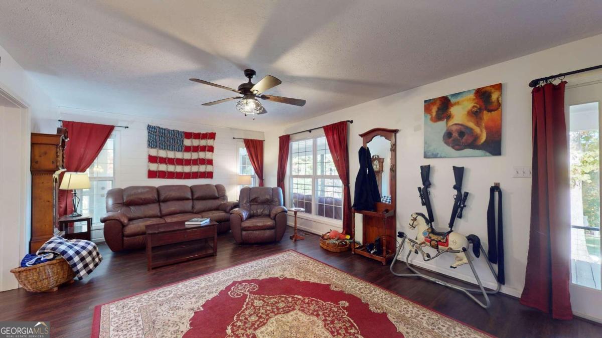 5975 Brasstown Creek Estate Property Photo 10