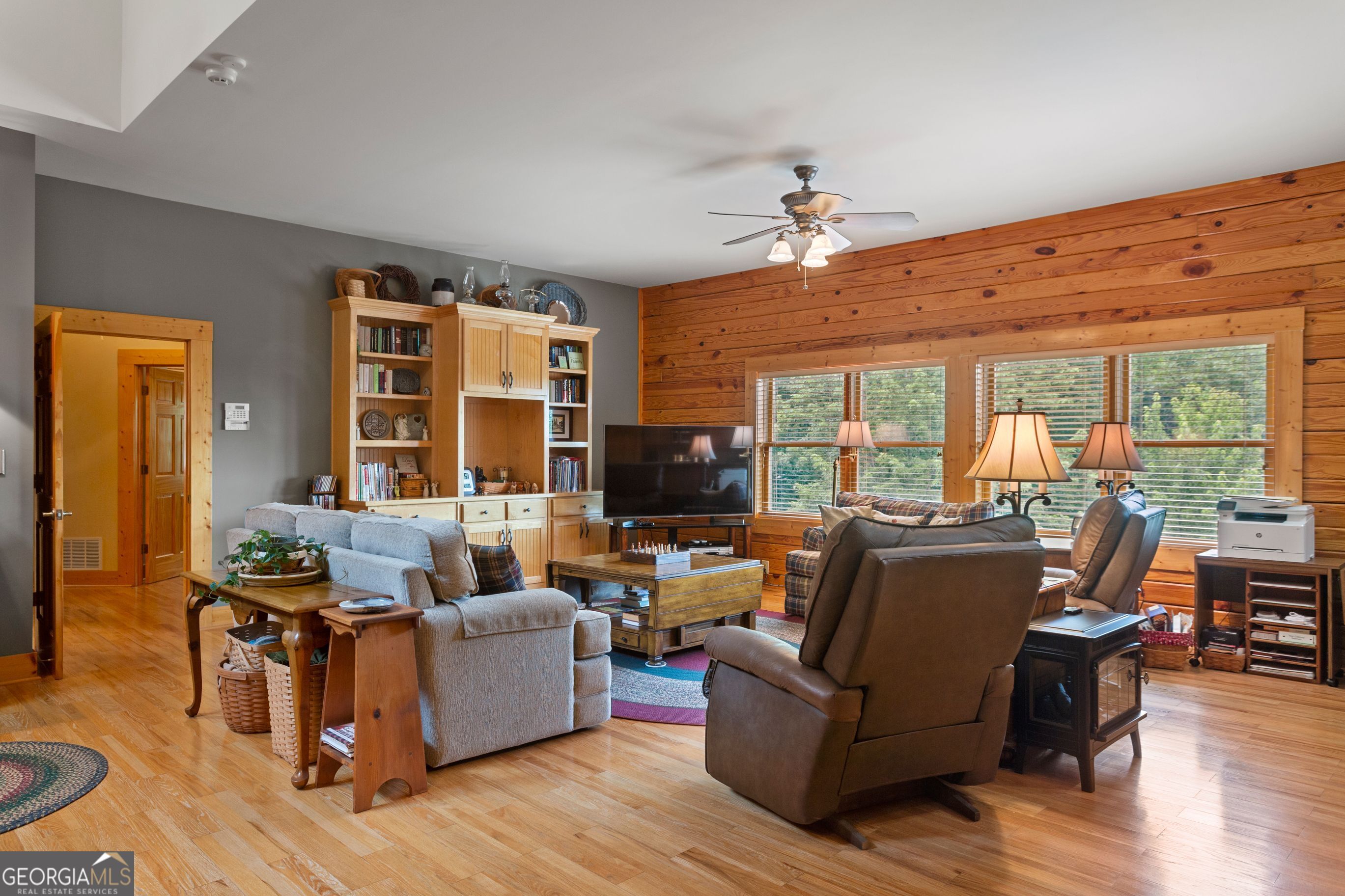 729 Huckleberry Way Property Photo 10