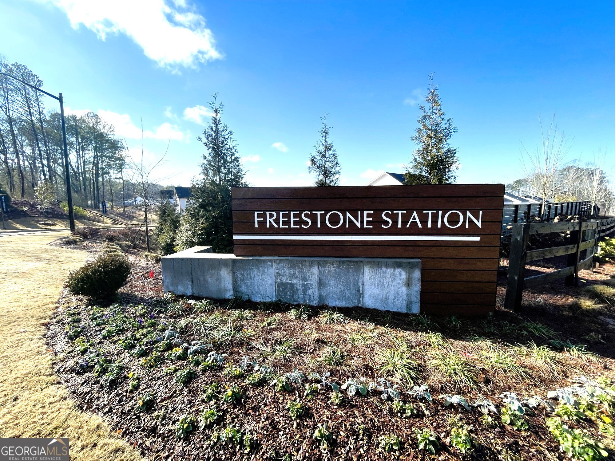 1960 Freestone Way Property Photo 46