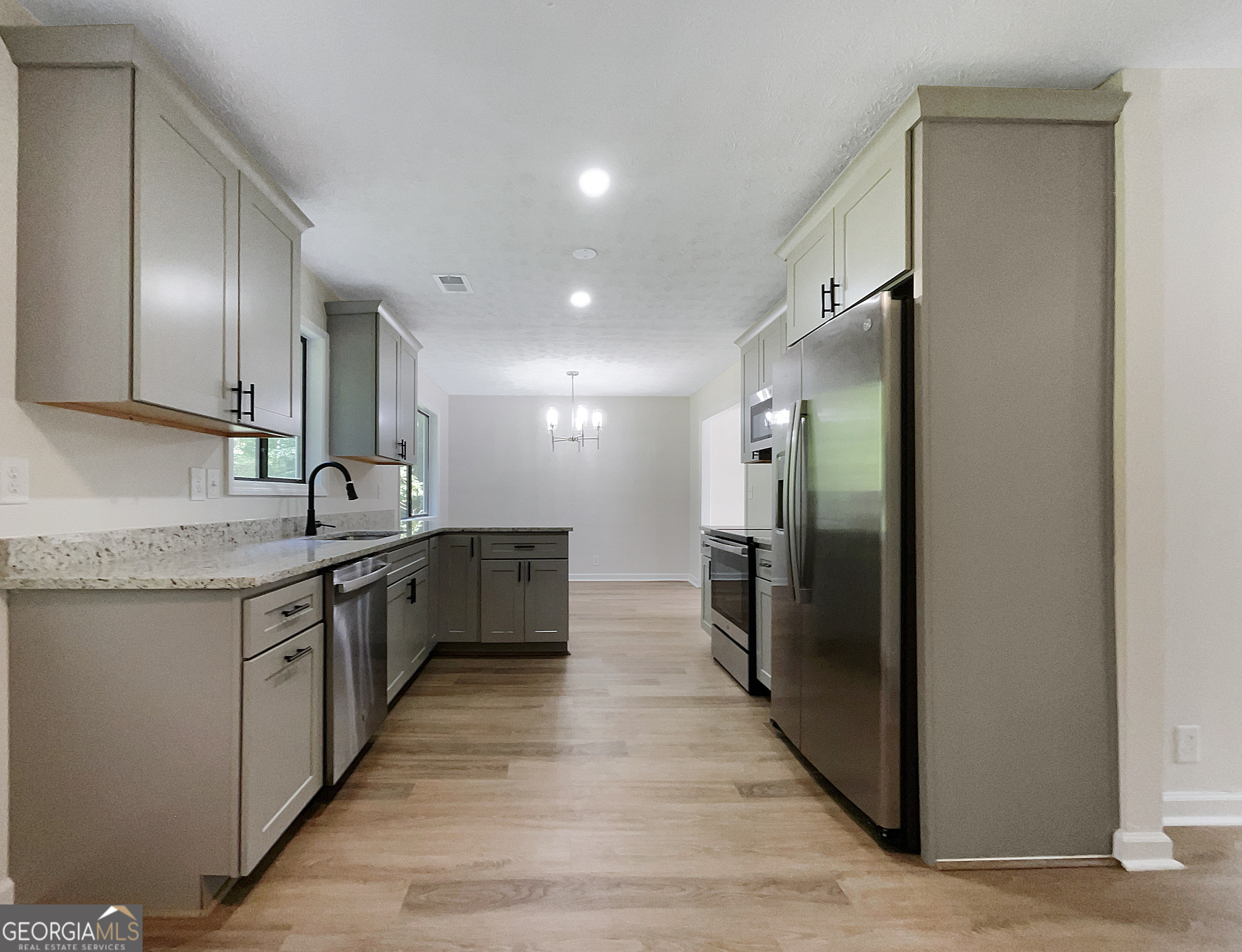 2140 Fern Valley Drive Sw Property Photo 6