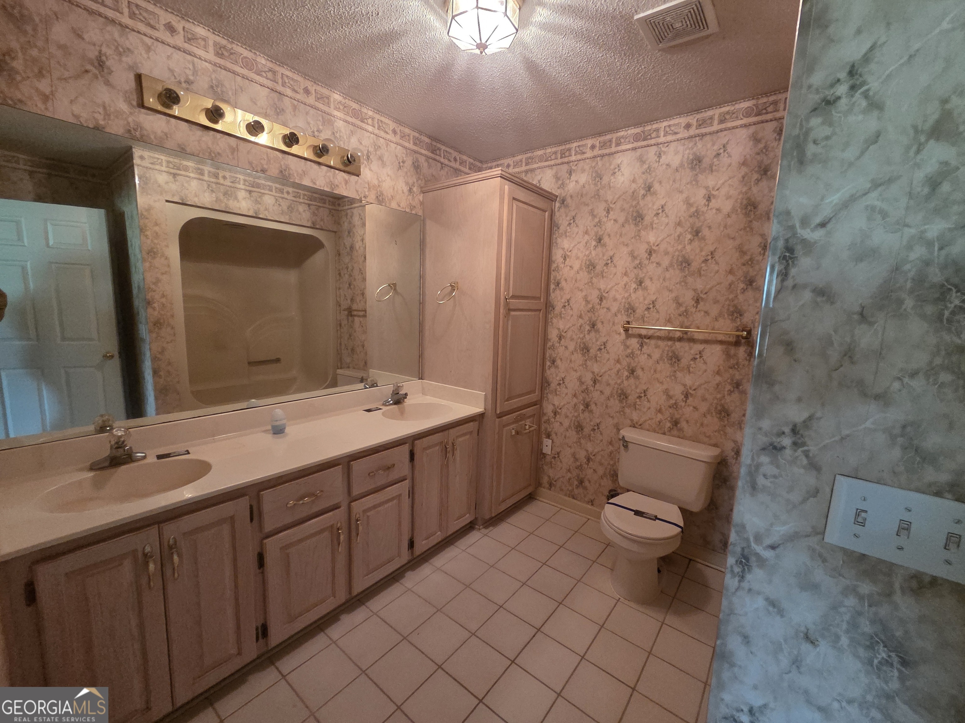 2520 Bethesda Road Property Photo 16