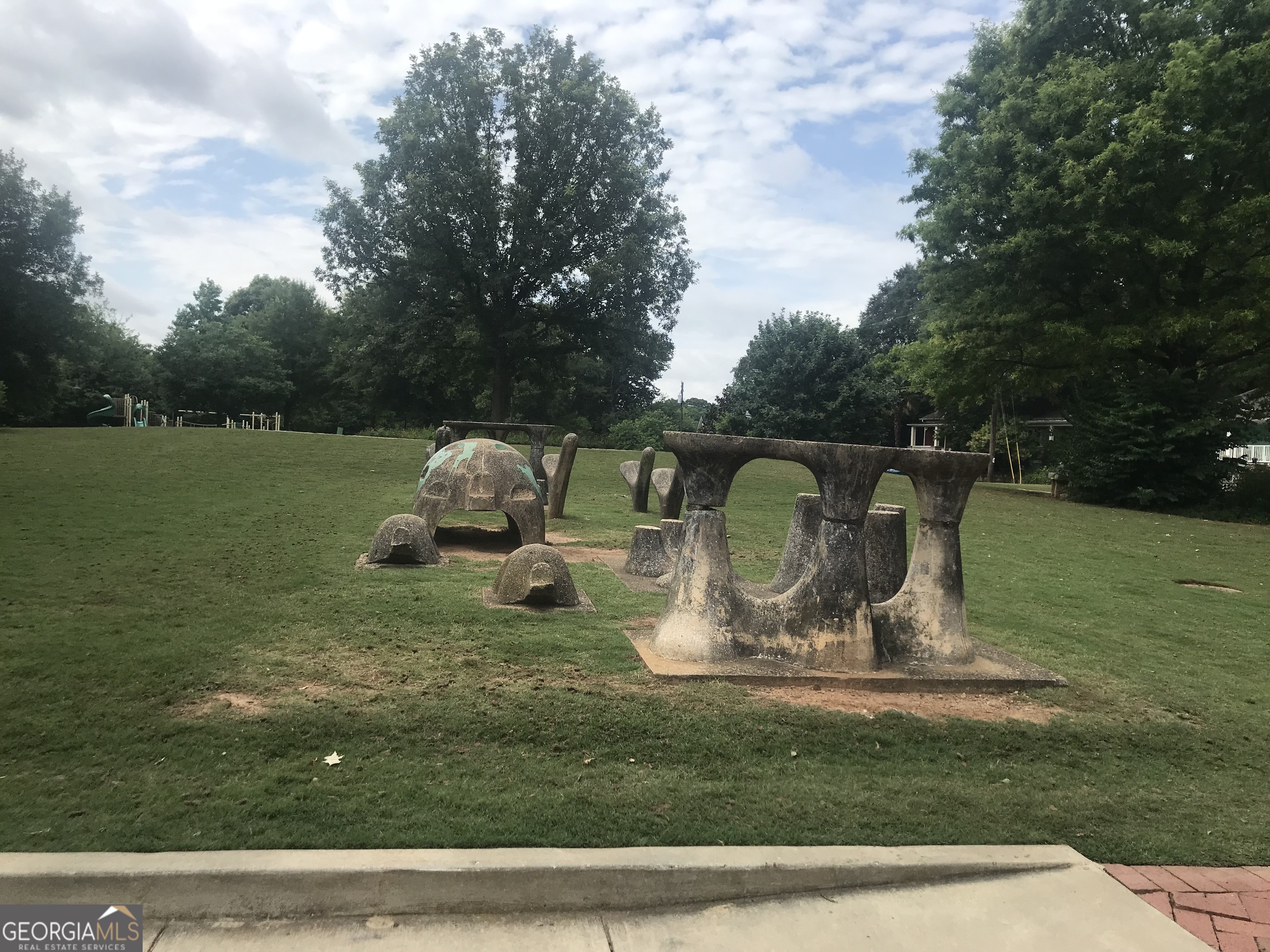 708 Kirkwood Avenue Se Property Photo 8