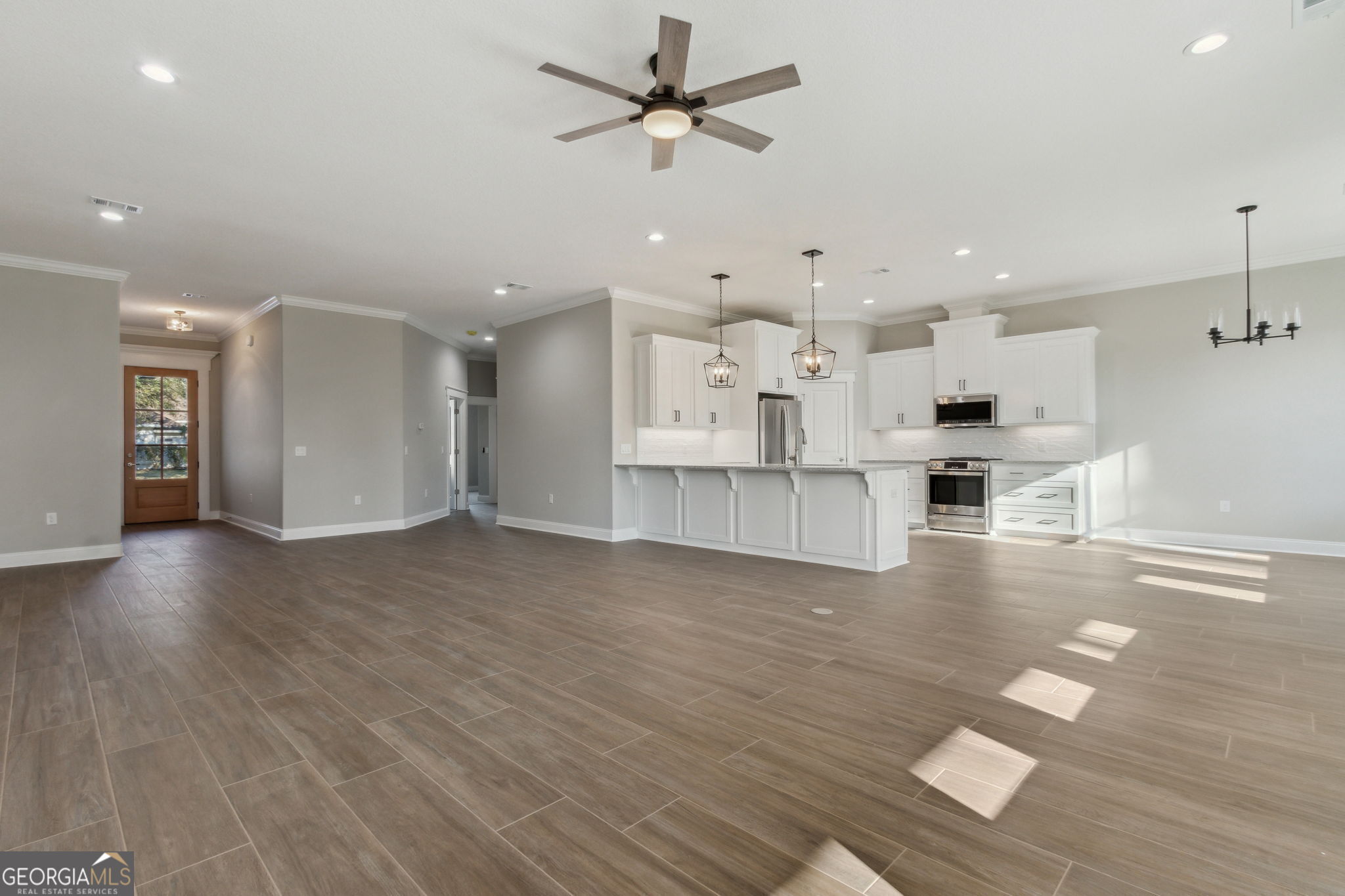 215 Heron Court Property Photo 8