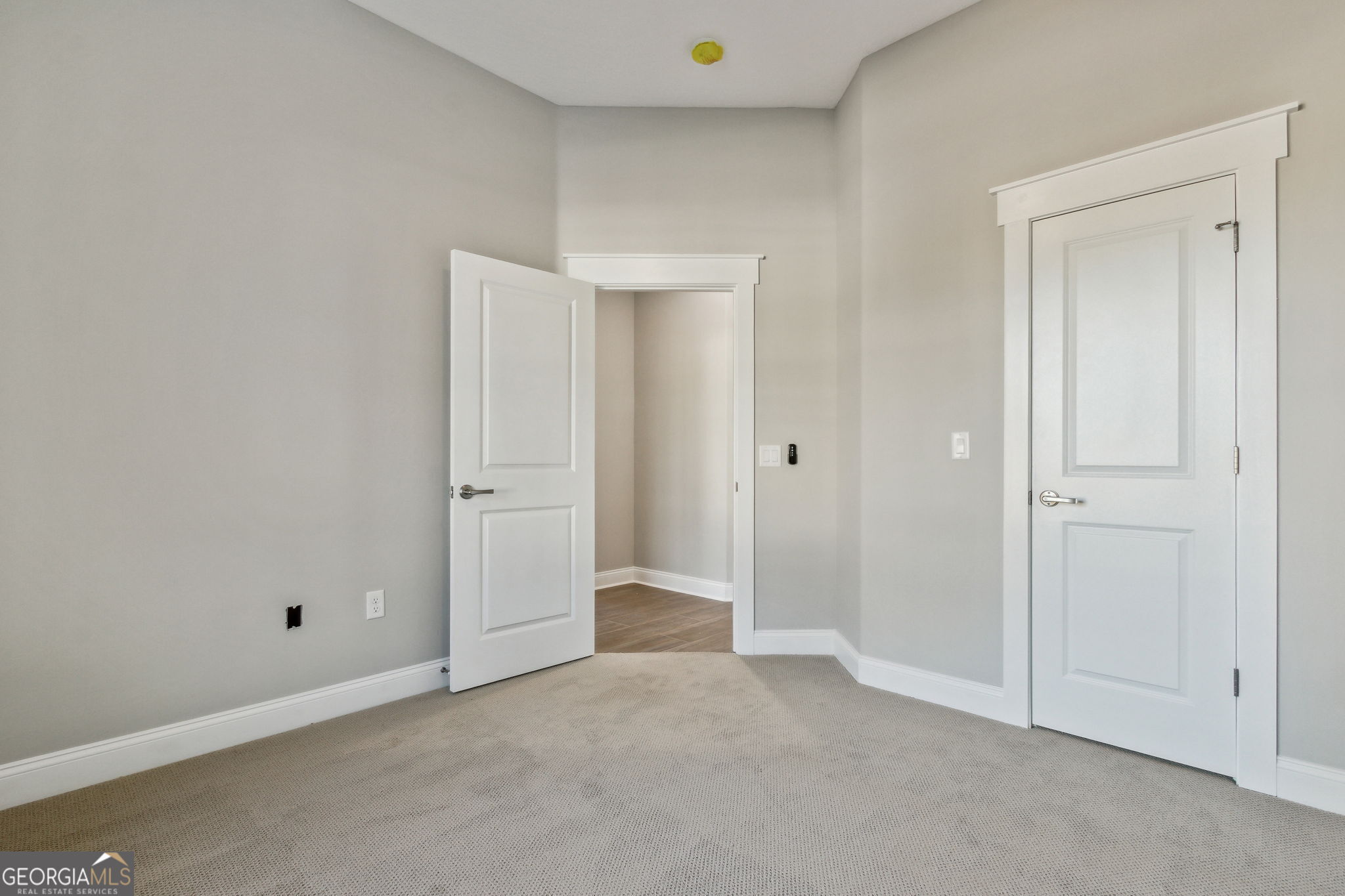 215 Heron Court Property Photo 32