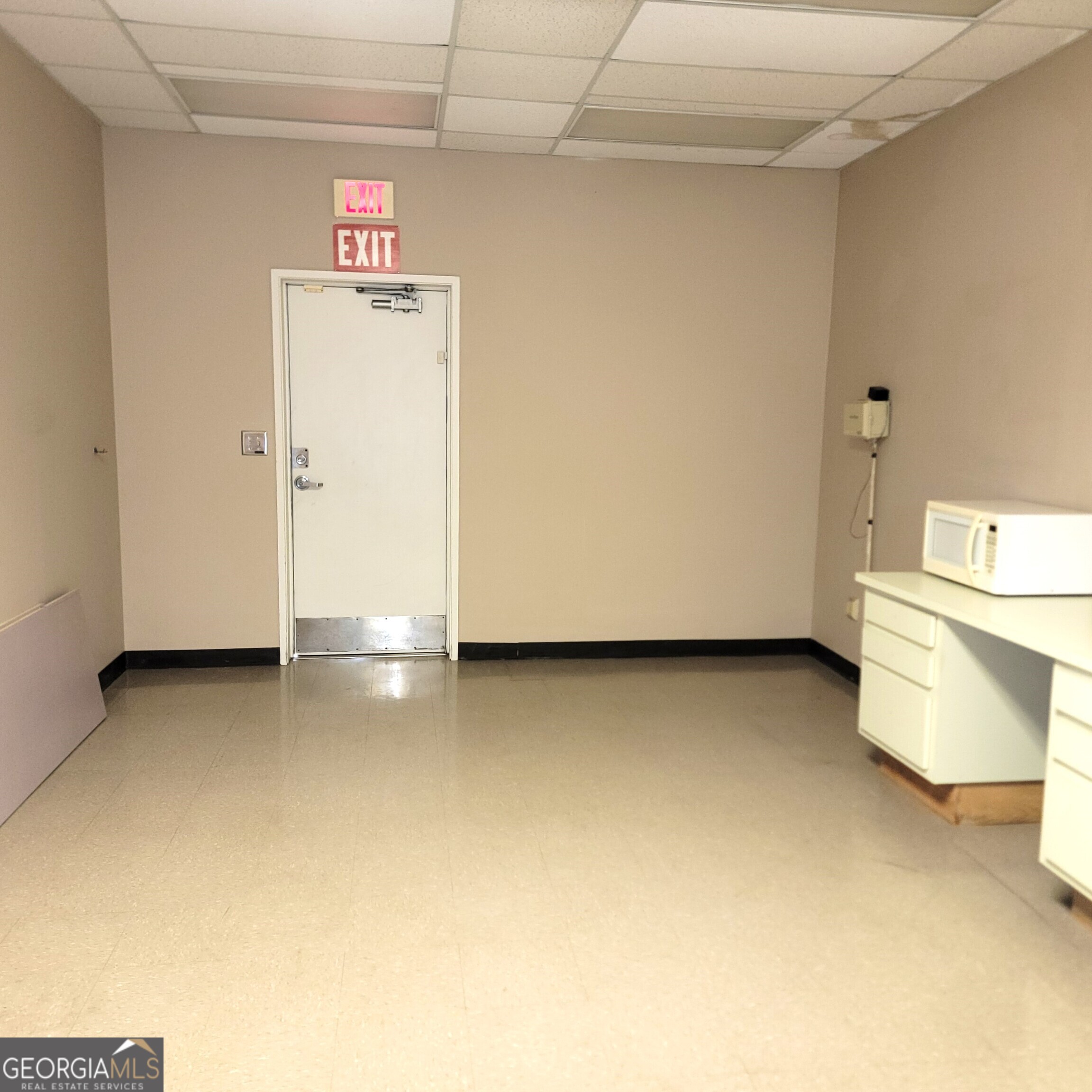 912 Peachtree Street Property Photo 7