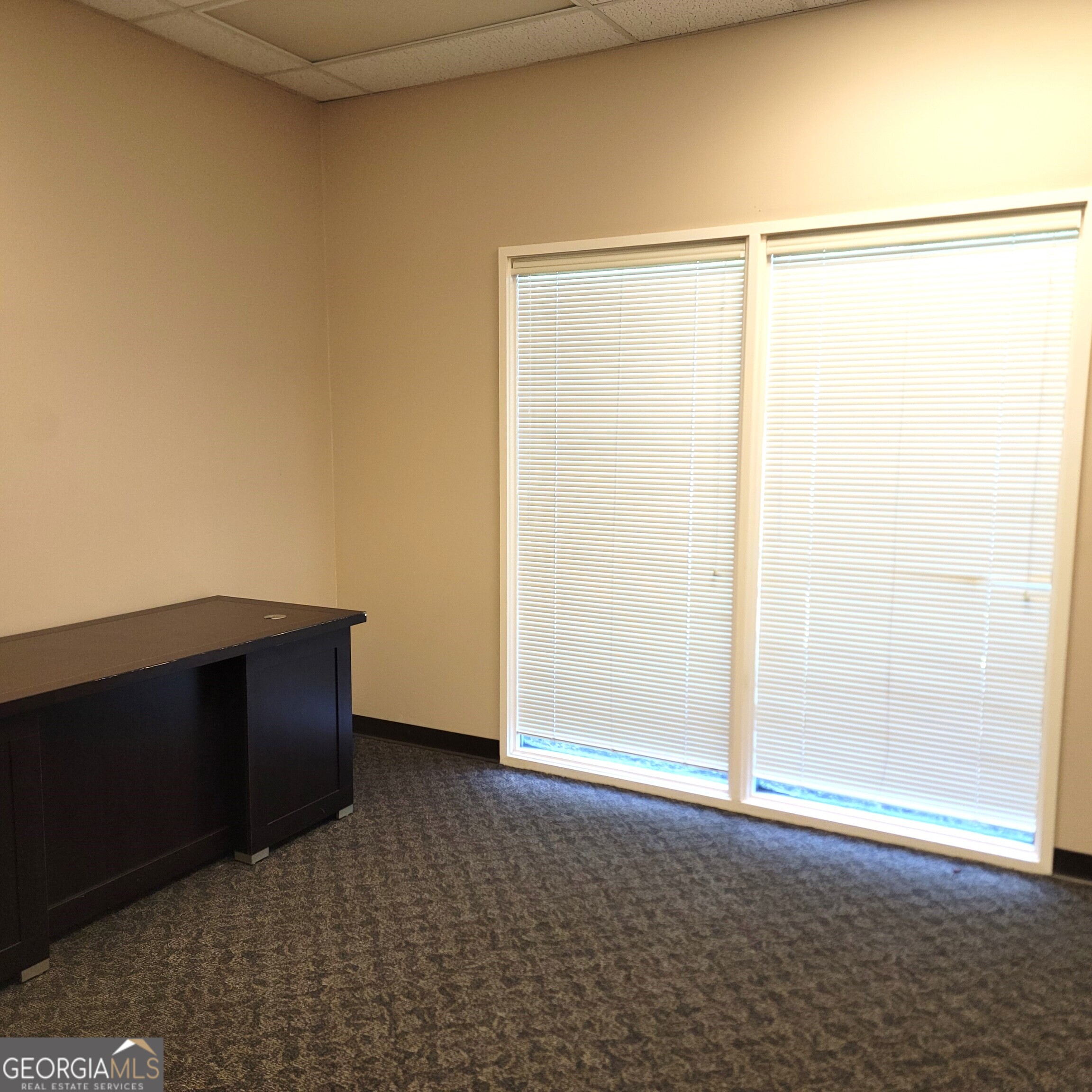 912 Peachtree Street Property Photo 9