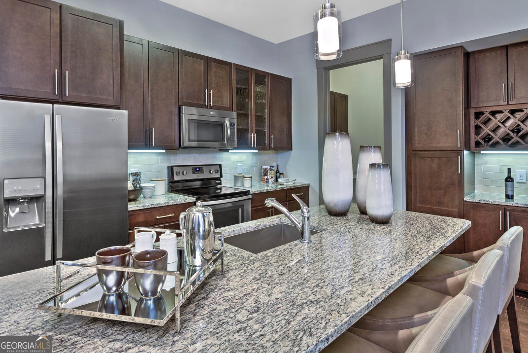 4600 Roswell Road # 323 Property Photo 2