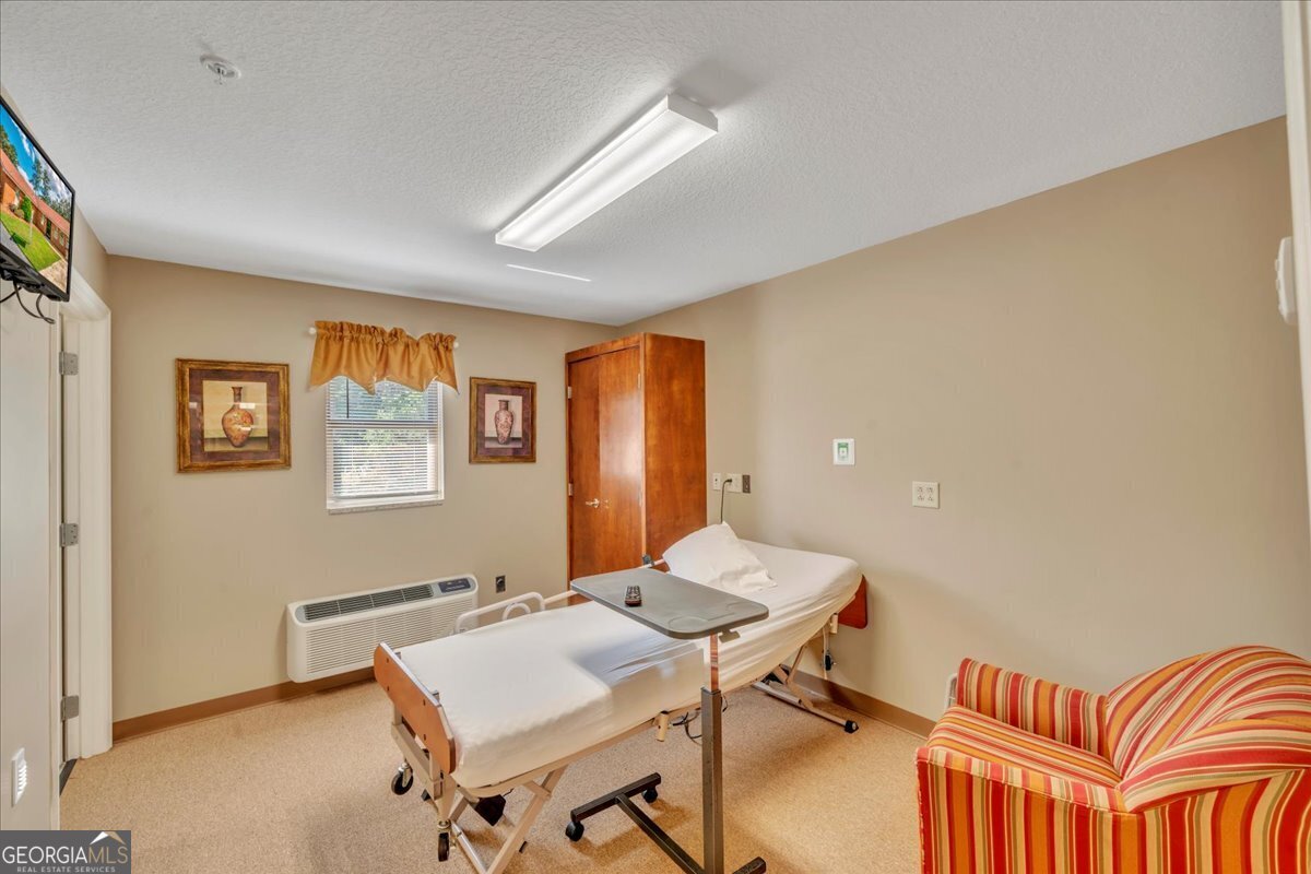 818 Professional Center Drive Property Photo 16