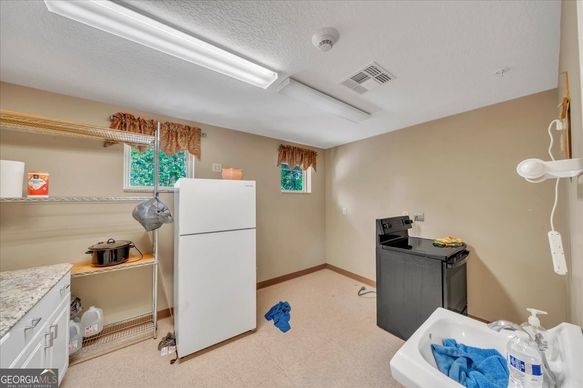 818 Professional Center Drive Property Photo 20