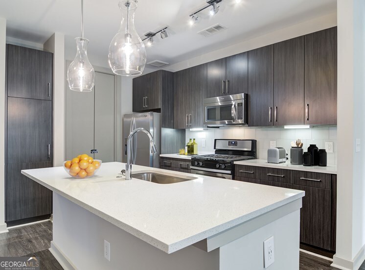 2144 Peachtree Road Nw # 904 Property Photo 1