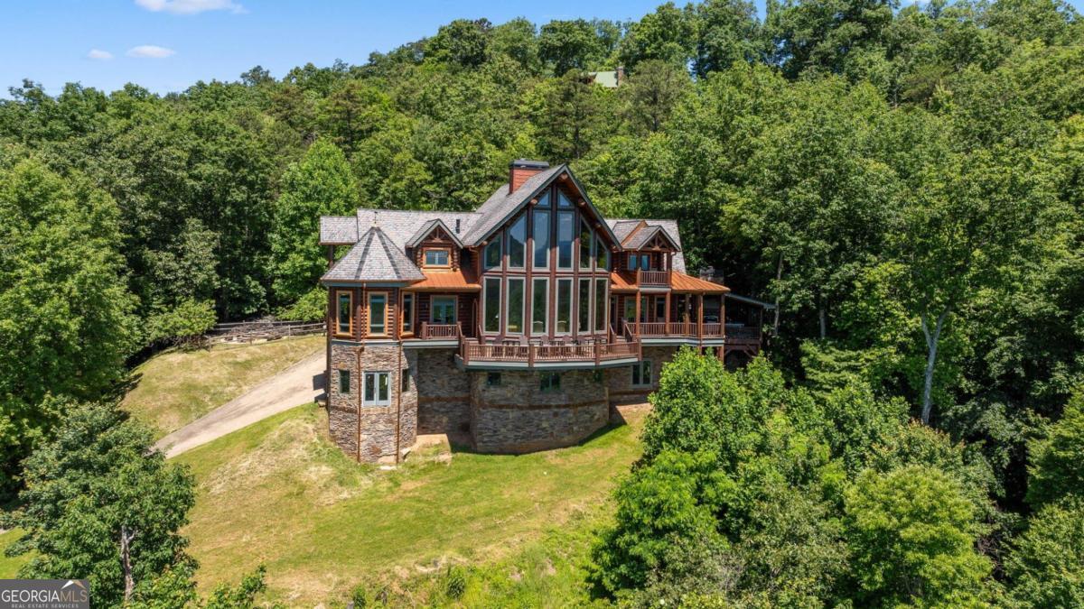 976 Mull Valley Road Property Photo 1