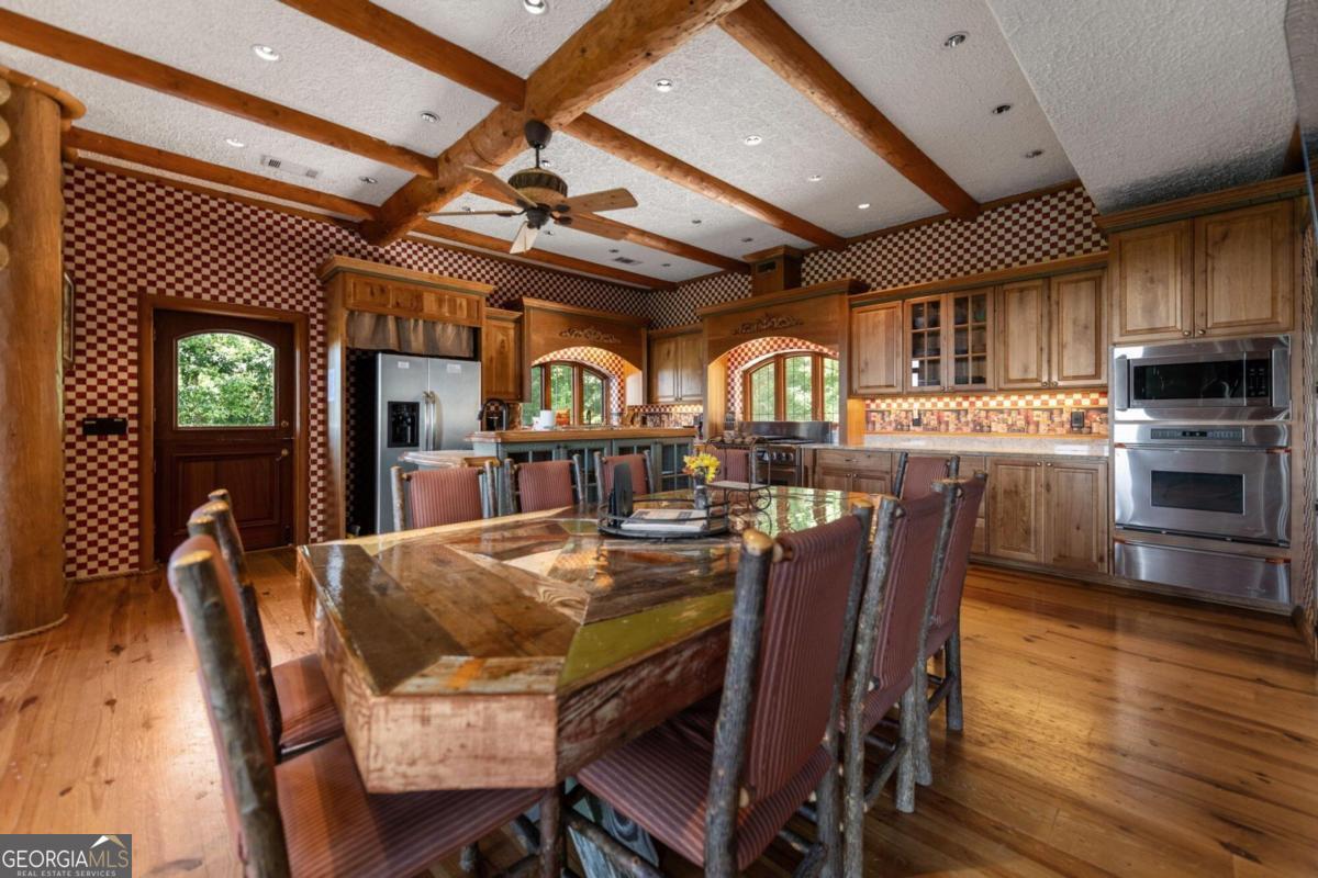 976 Mull Valley Road Property Photo 14