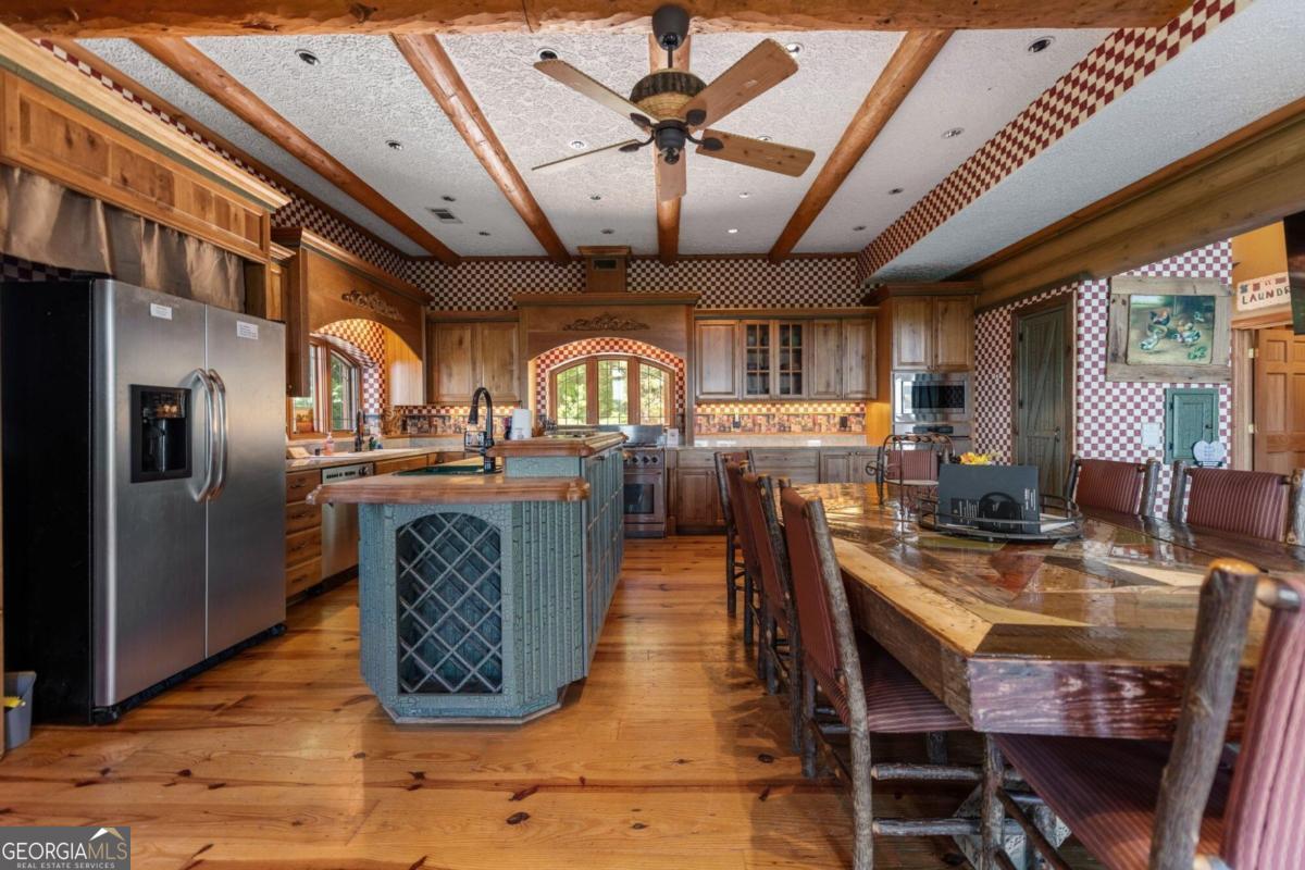 976 Mull Valley Road Property Photo 15