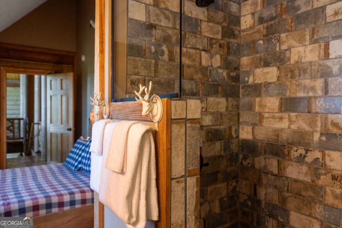 976 Mull Valley Road Property Photo 67