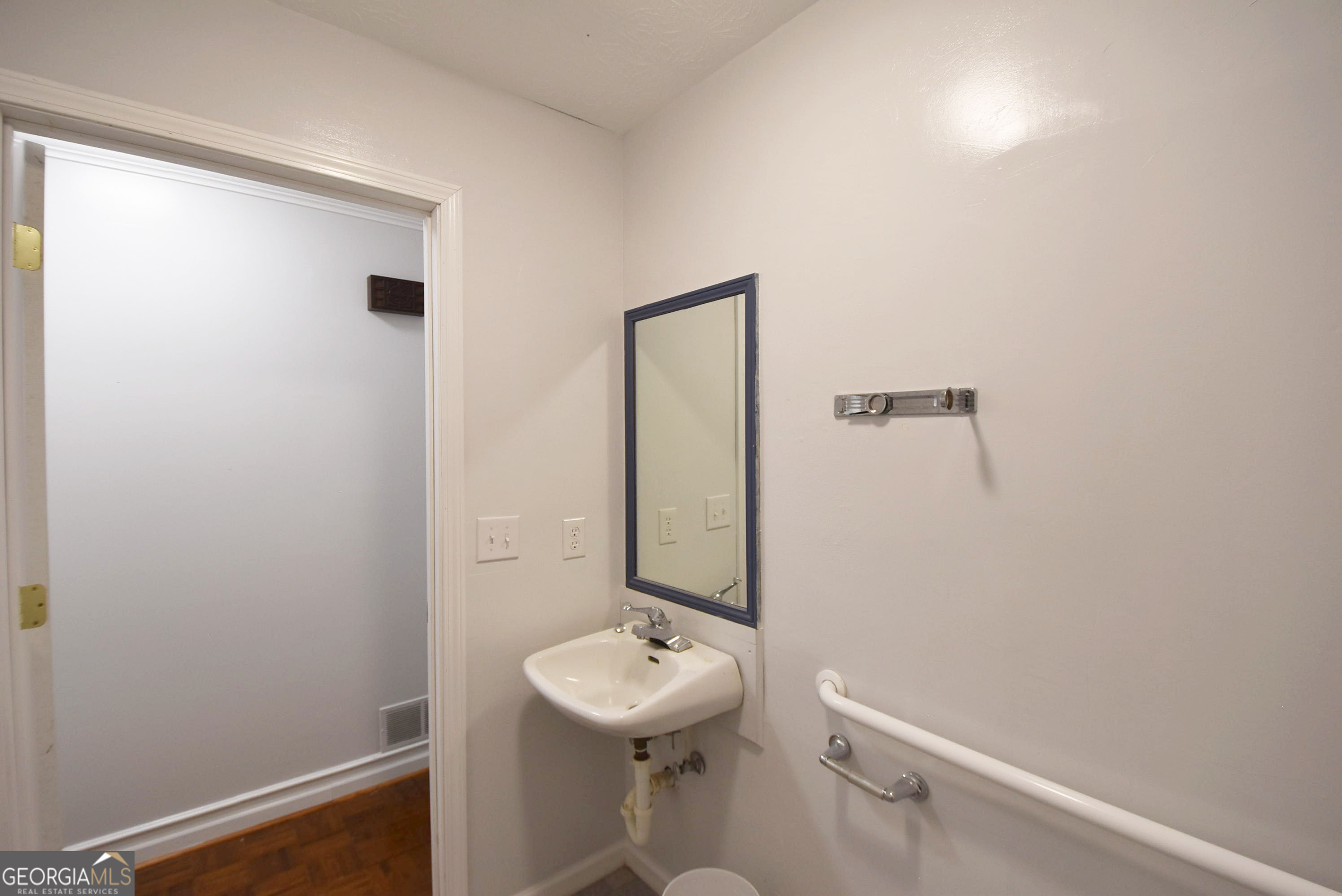 2180 E Highway 34 Property Photo 17