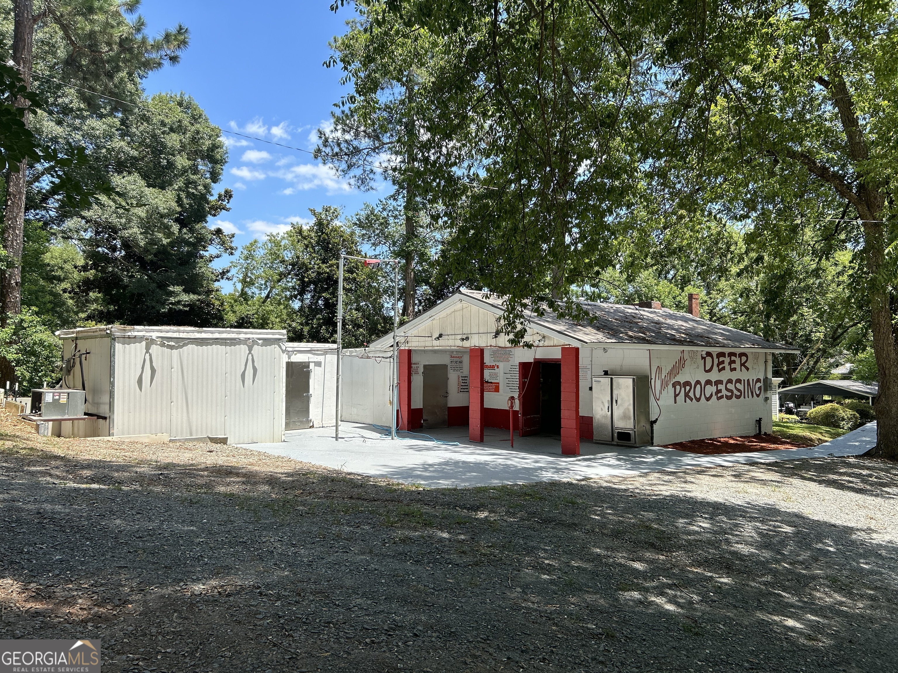 8037 Manchester Hwy Property Photo 1