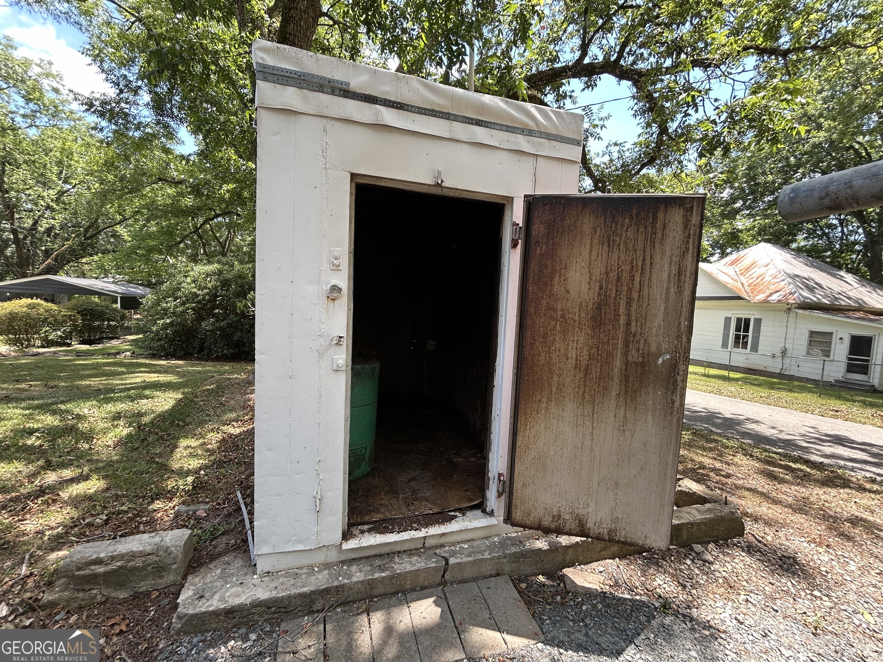 8037 Manchester Hwy Property Photo 38