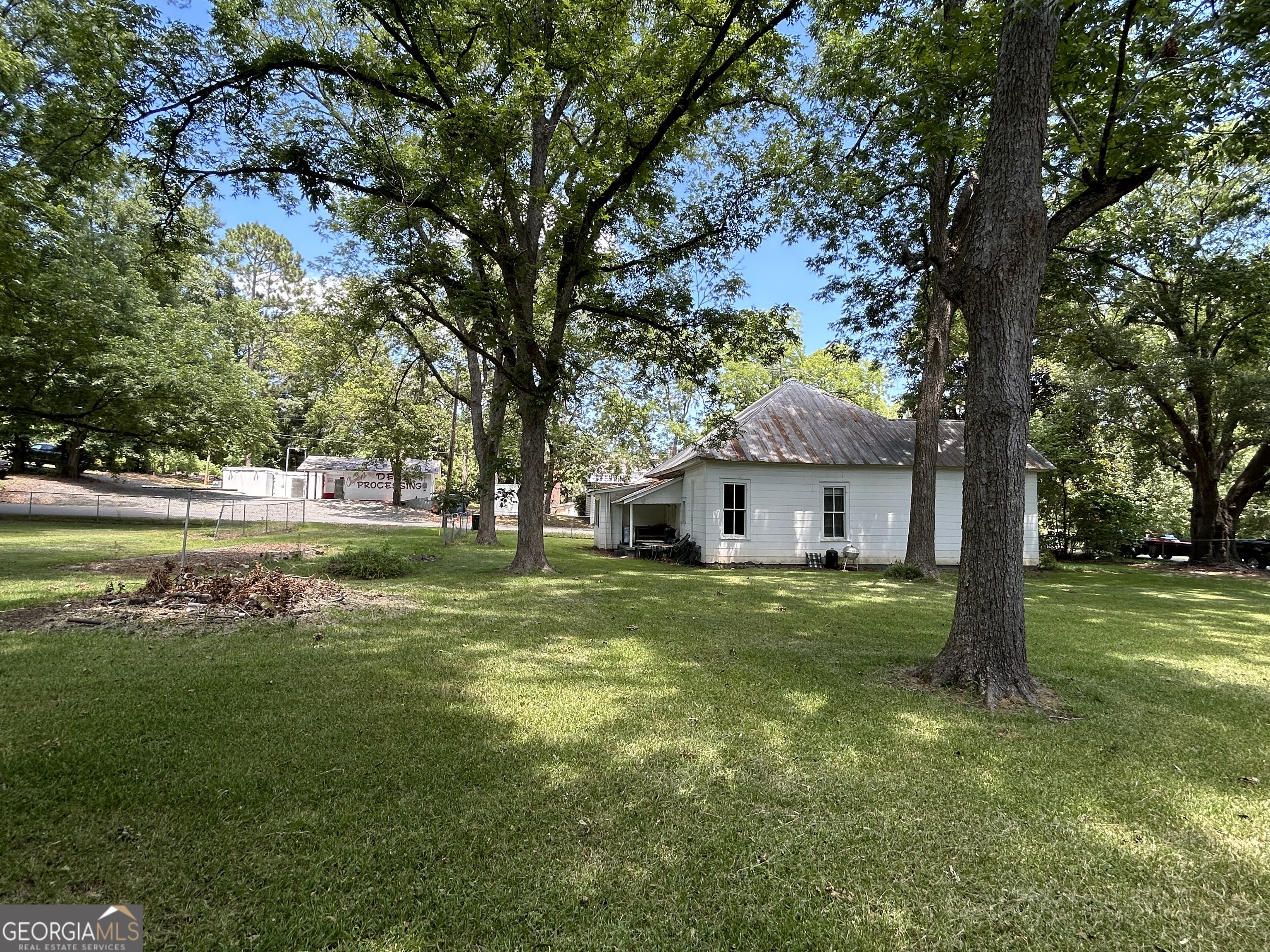 8037 Manchester Hwy Property Photo 44