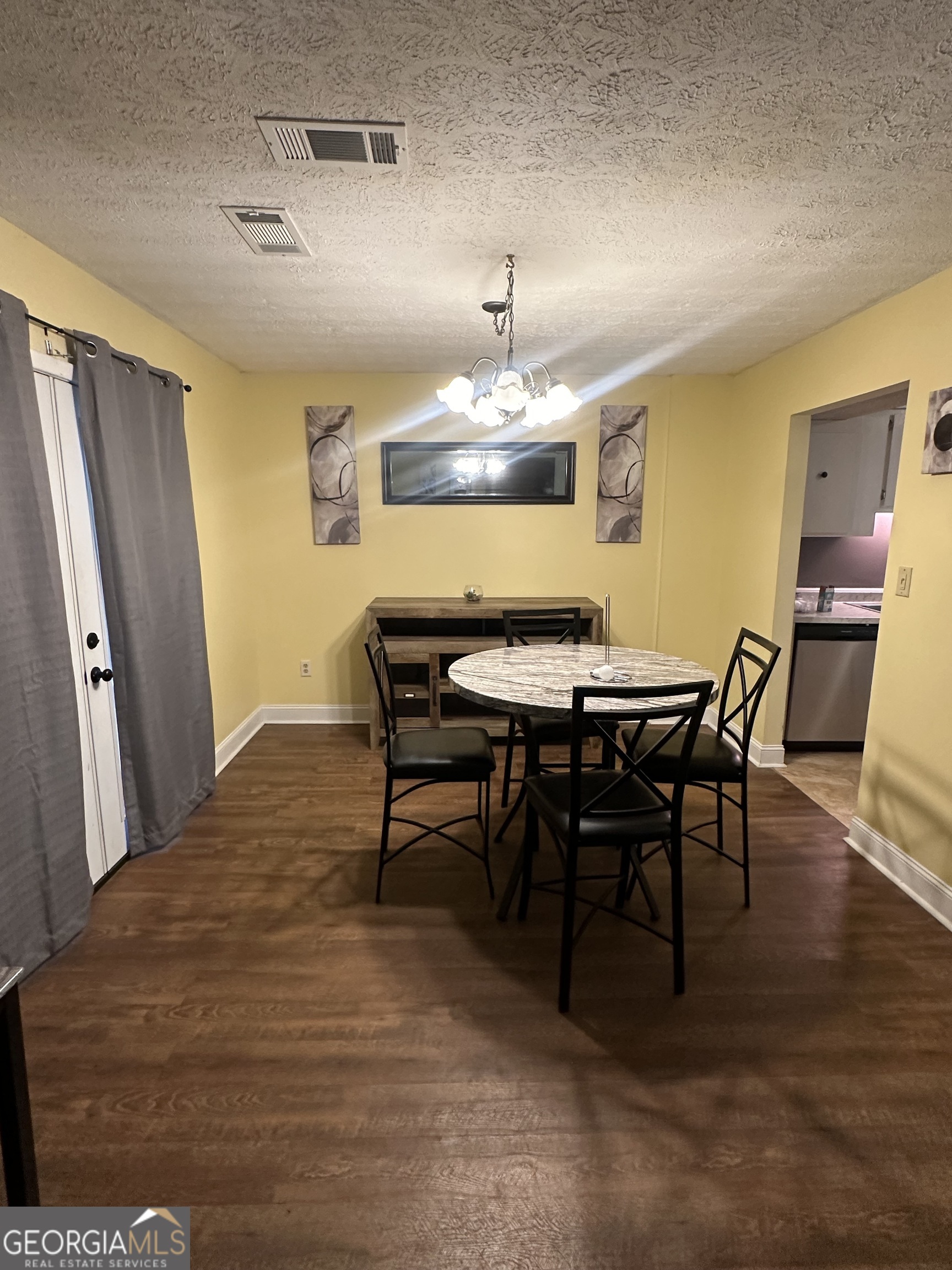 315 Featherstone Drive Property Photo 8