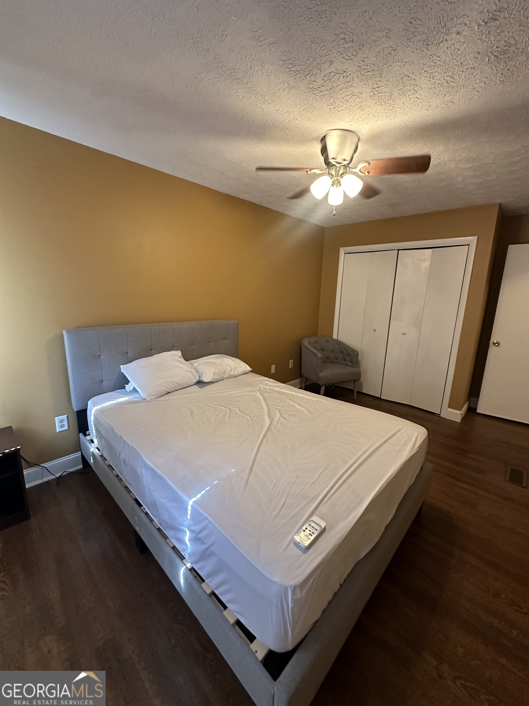 315 Featherstone Drive Property Photo 18