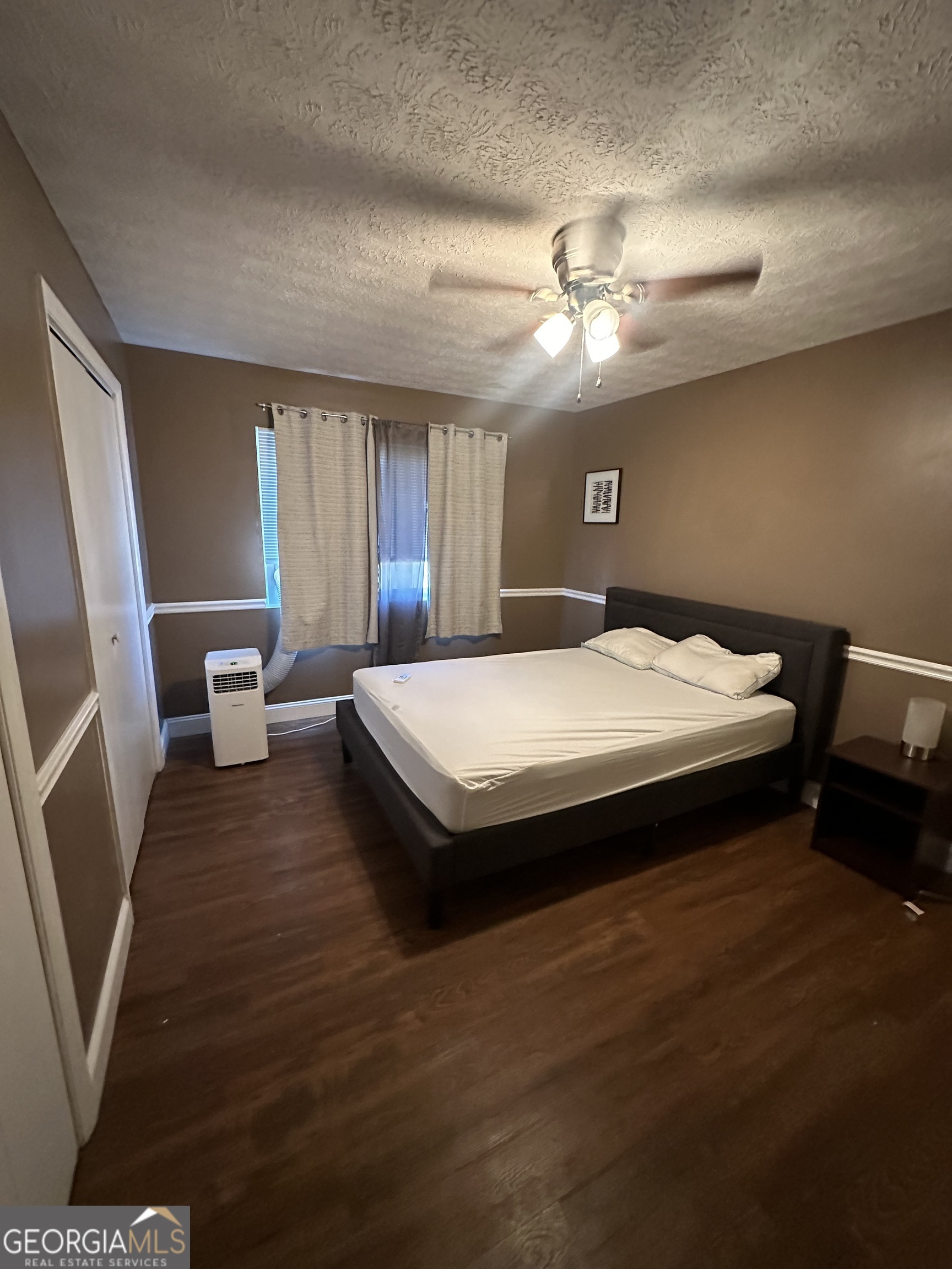 315 Featherstone Drive Property Photo 22