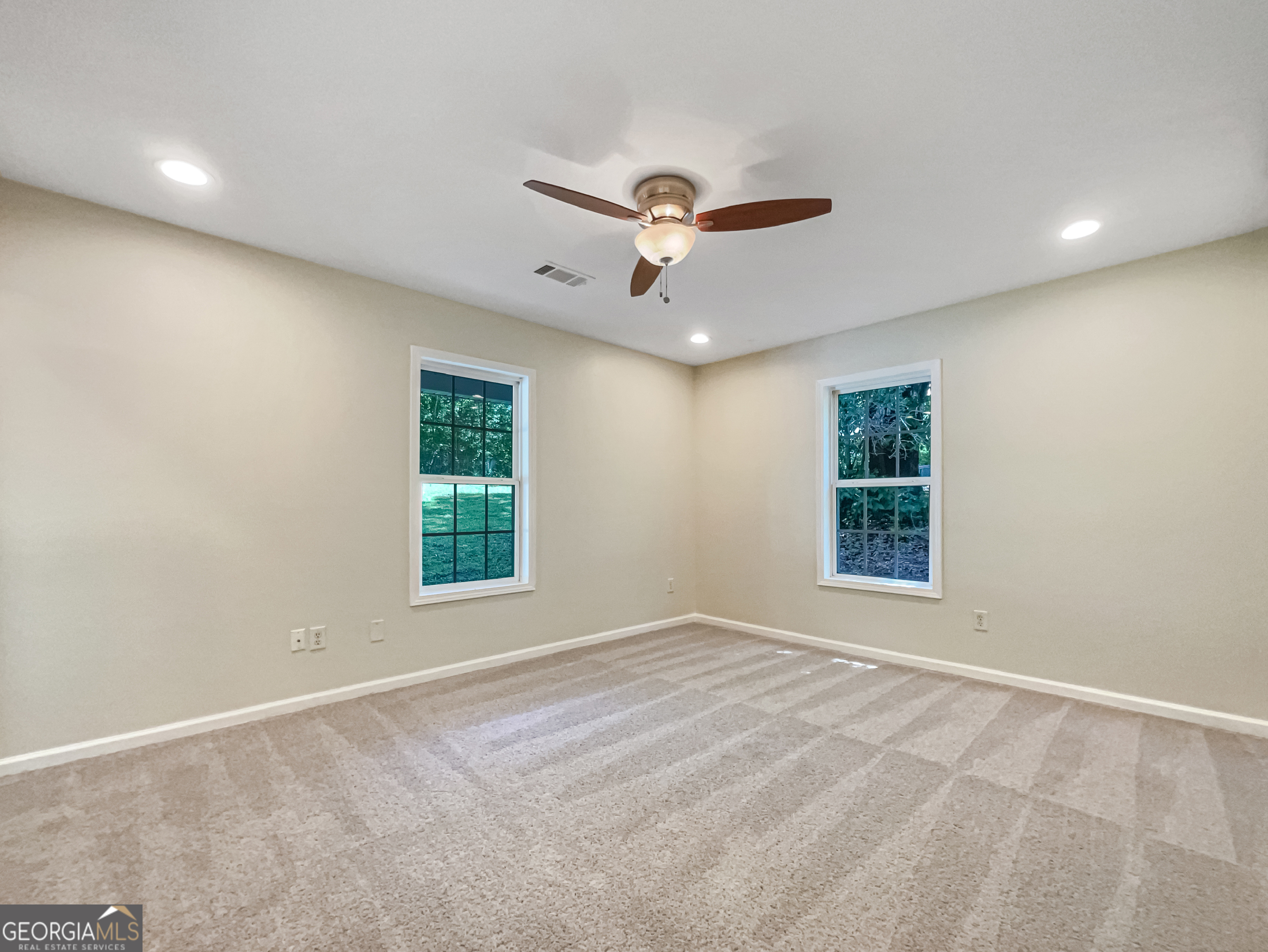 89 Elsberry Road Property Photo 4