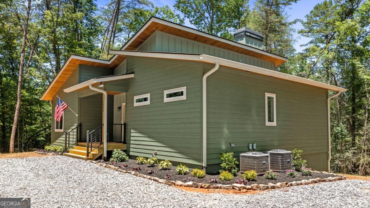 1043 Sunset Road Property Photo 3