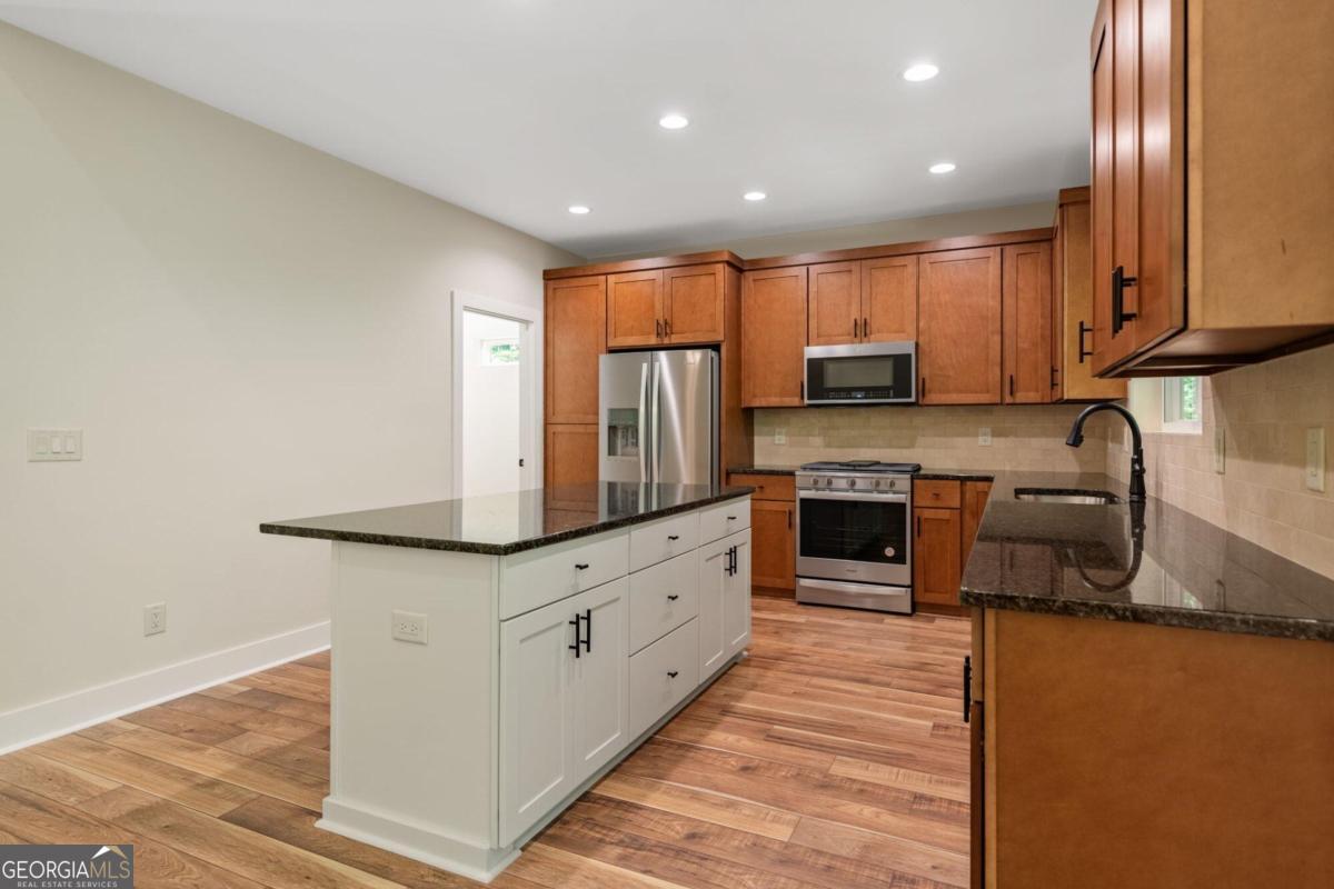1043 Sunset Road Property Photo 19