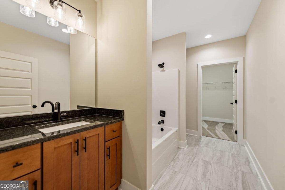 1043 Sunset Road Property Photo 41