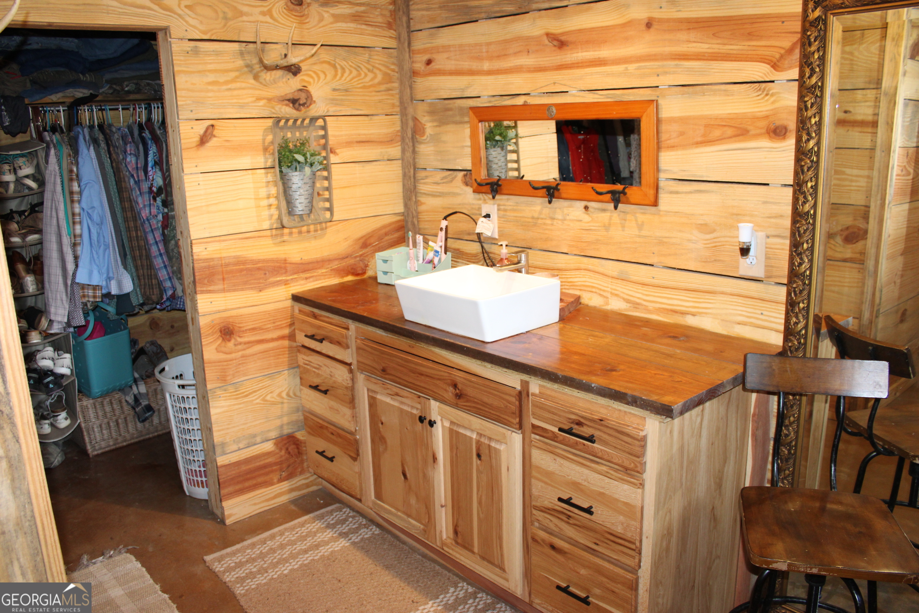 1058 Collins Road Property Photo 47