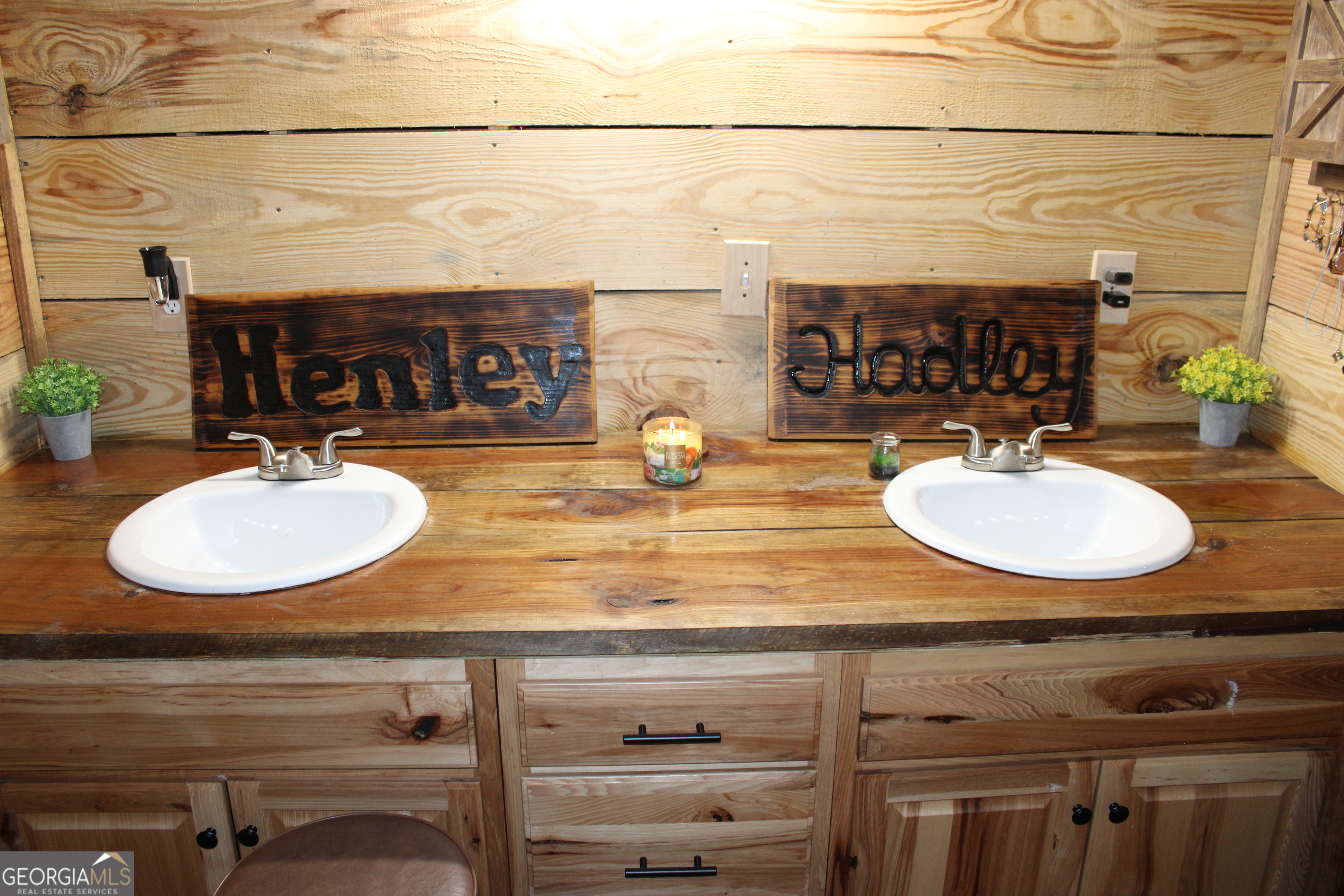 1058 Collins Road Property Photo 57