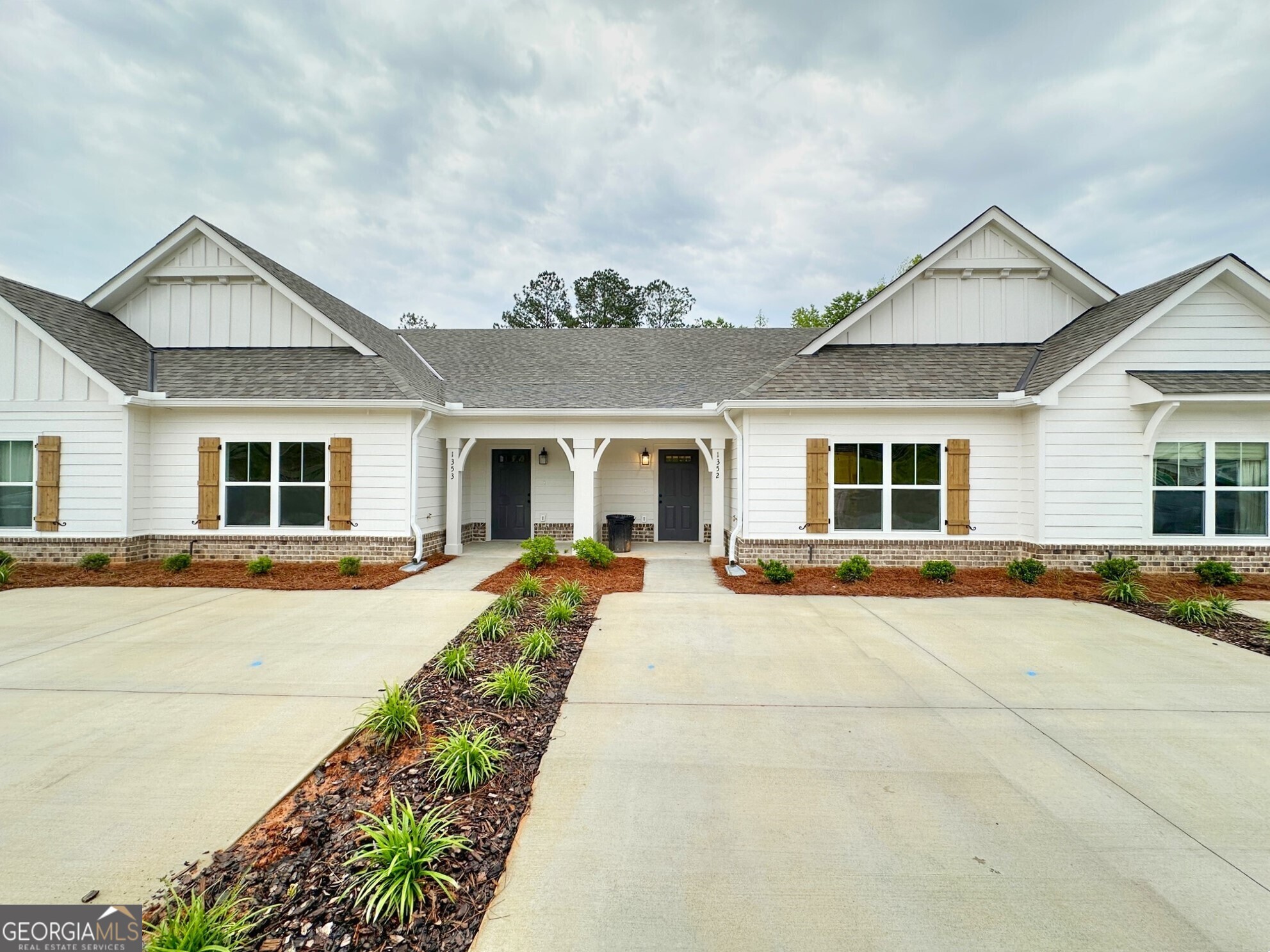 1342 Mooty Bridge Road Property Photo 1