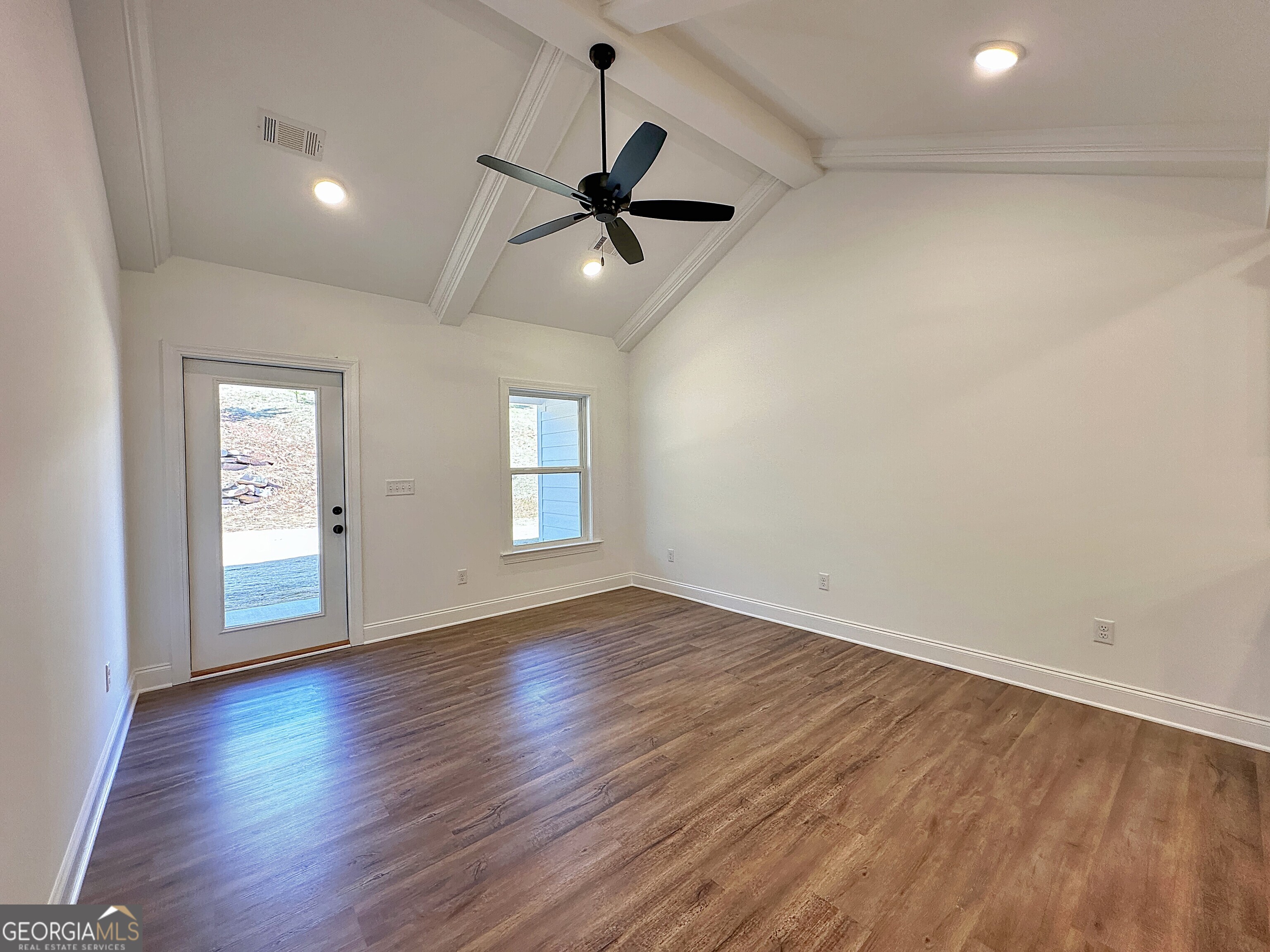 1342 Mooty Bridge Road Property Photo 7