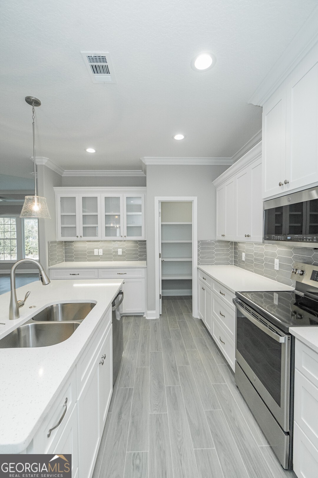 117 Amanda Trce Property Photo 7