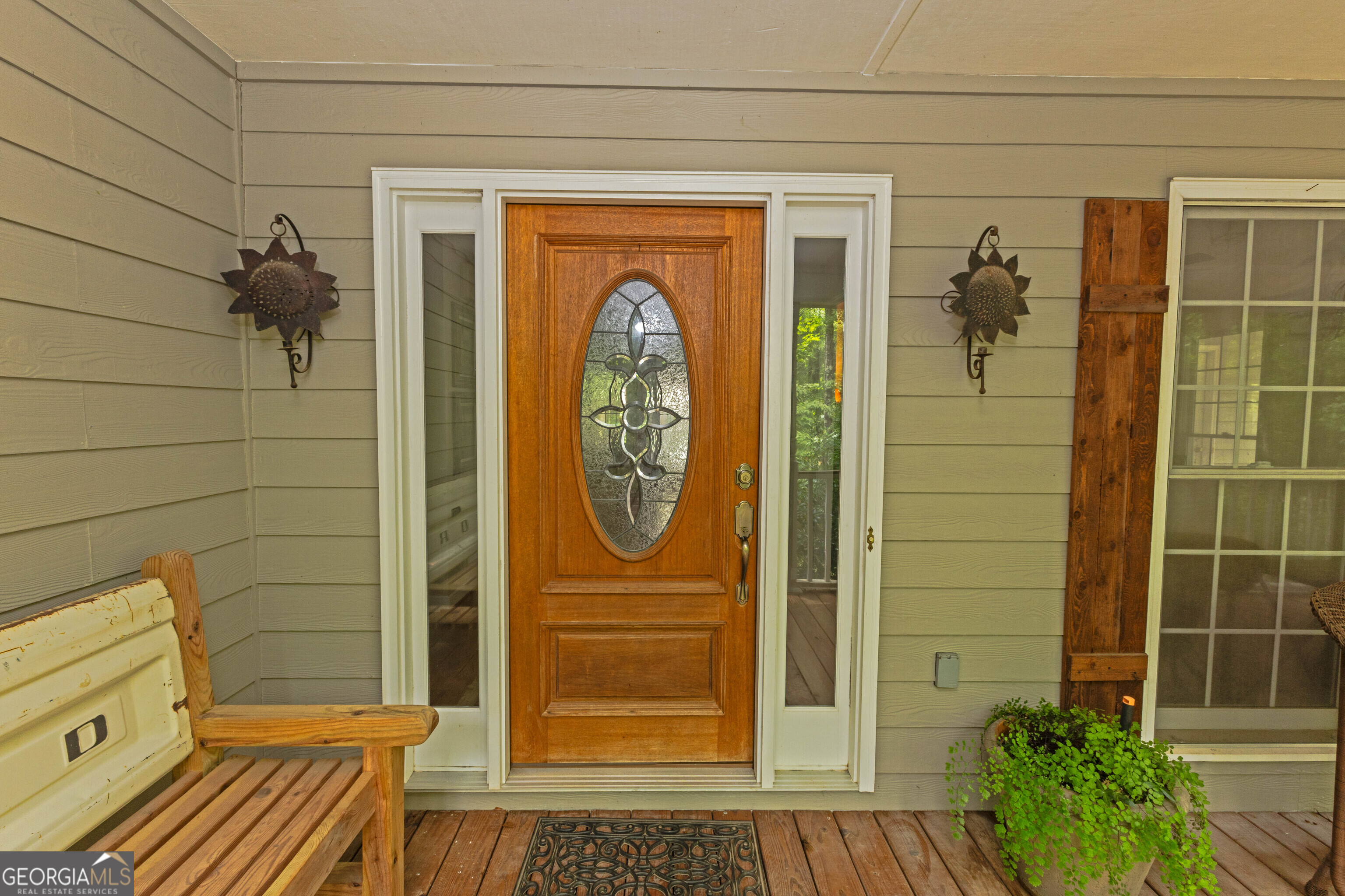 6425 Mixon Road Property Photo 8