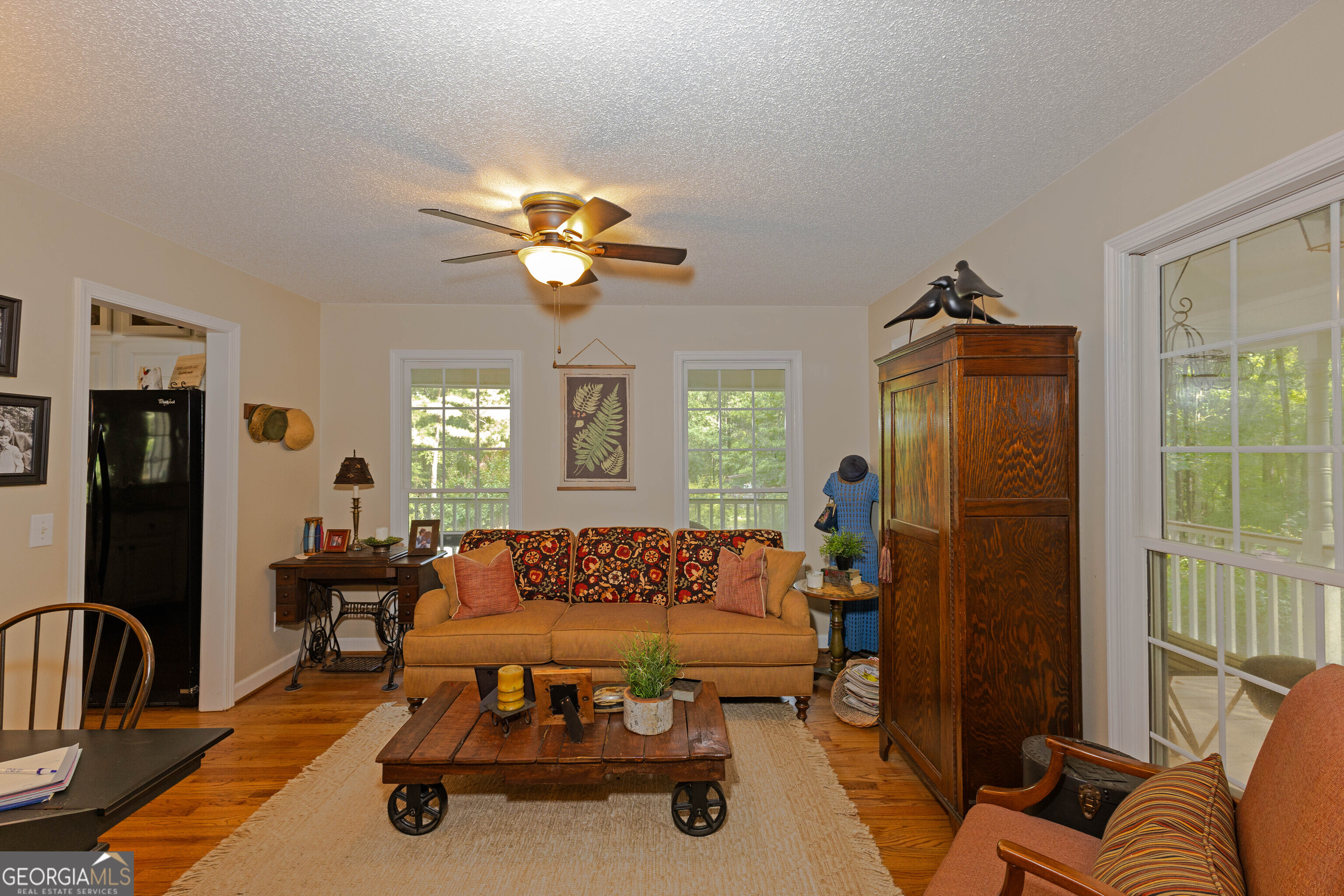 6425 Mixon Road Property Photo 14