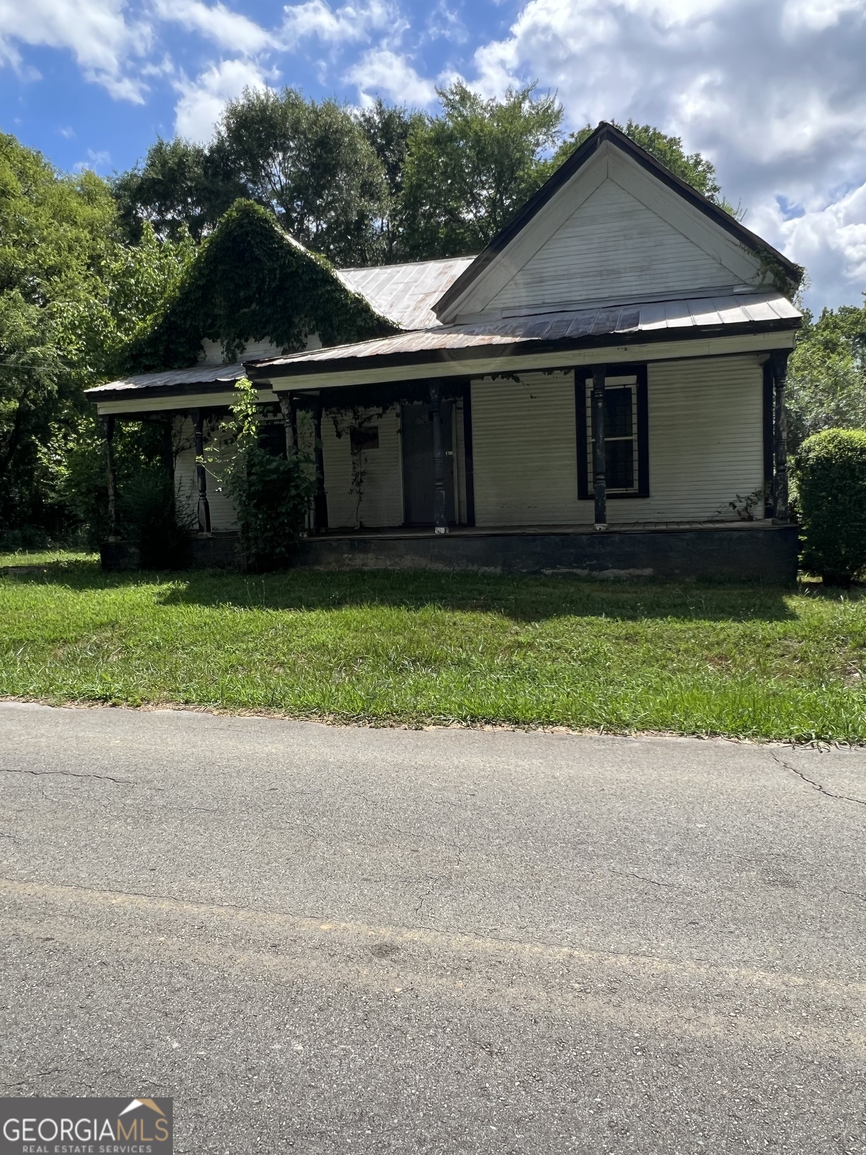179 Sycamore Street Property Photo 1