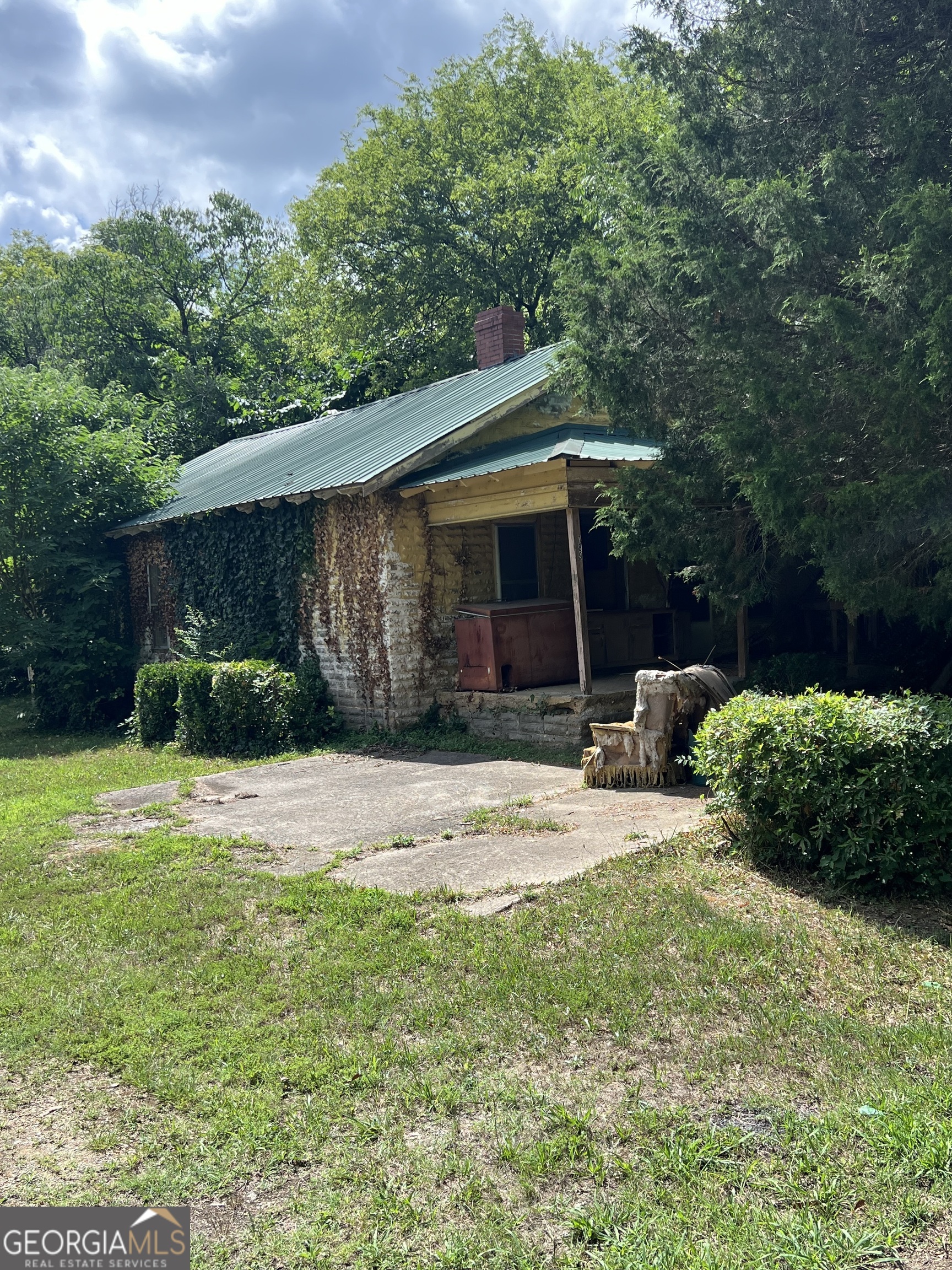 189 Sycamore Street Property Photo 1