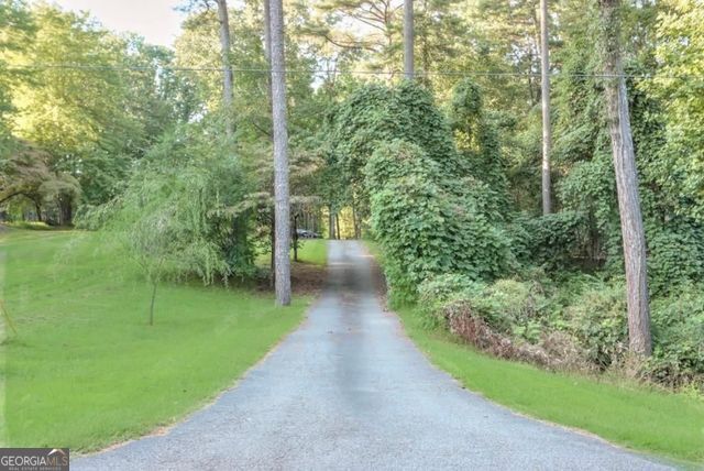 2203 Arbor Hill Road Property Photo 5
