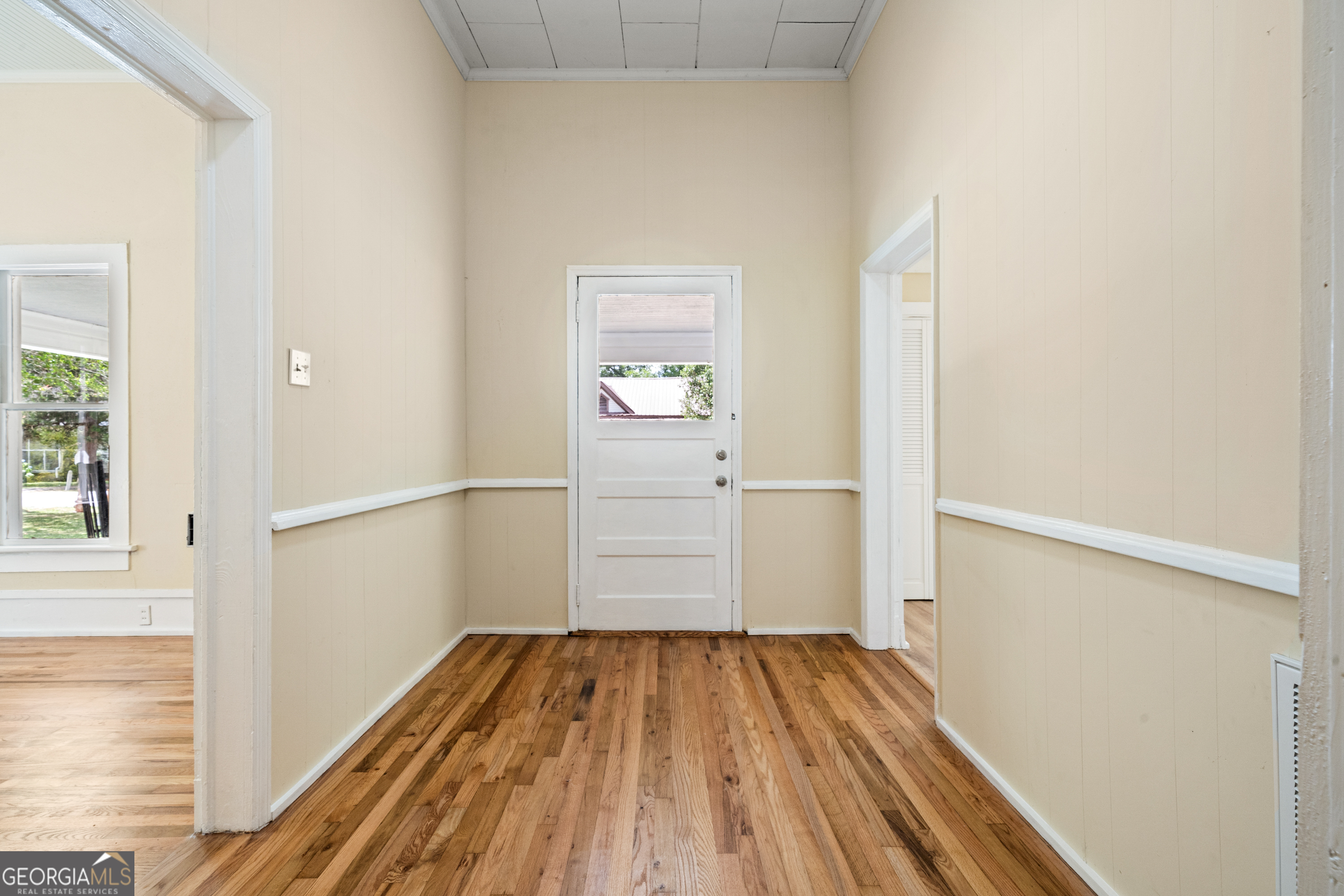 301 Hart Avenue Property Photo 9