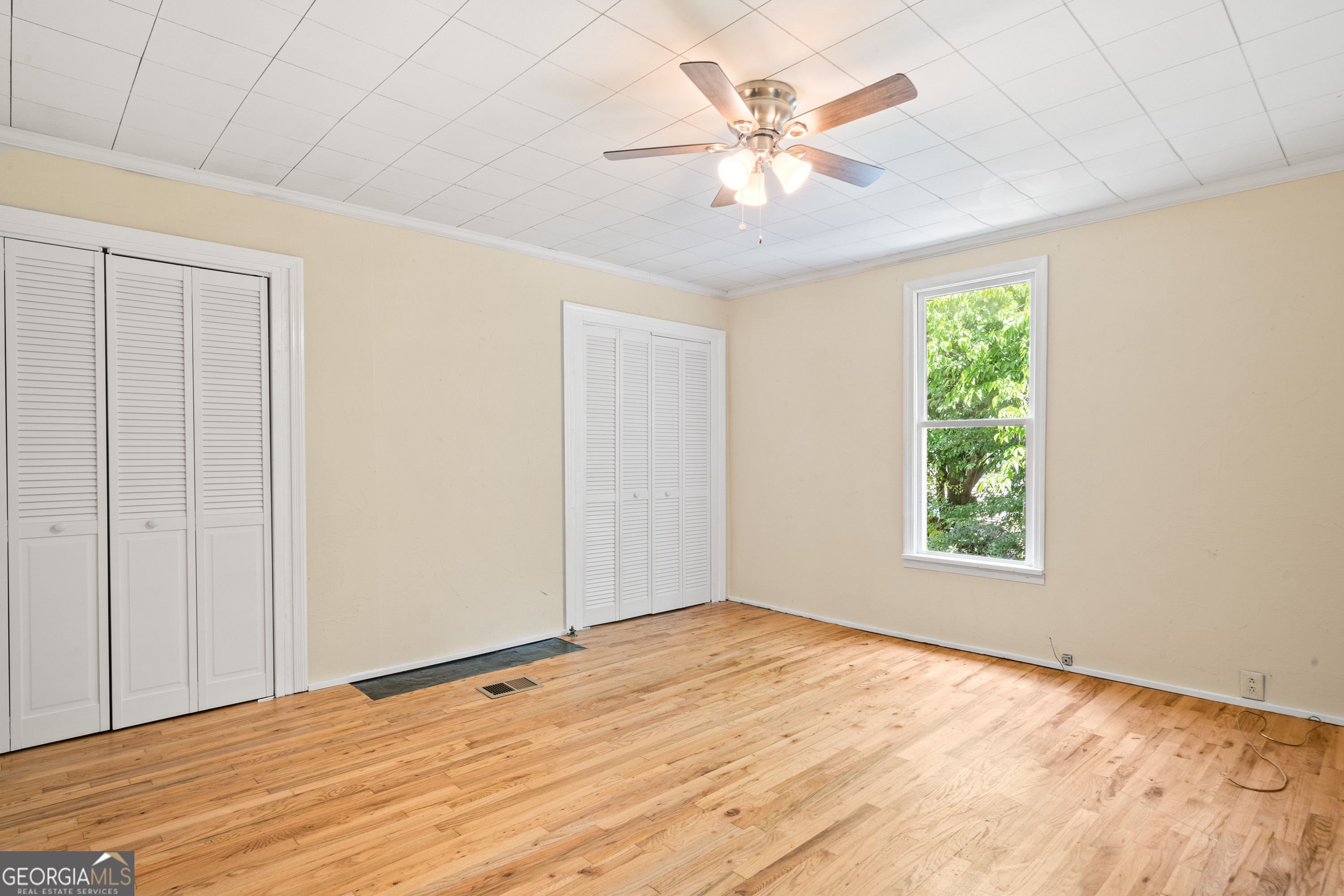 301 Hart Avenue Property Photo 23
